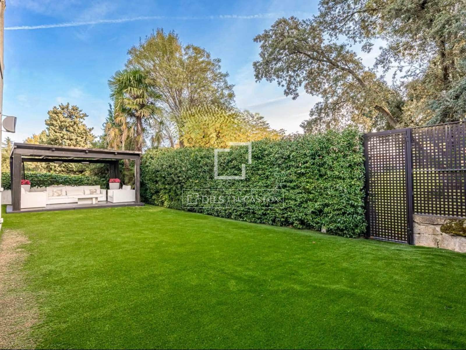 5 slaapkamer Villa te koop in Alcobendas met zwembad garage - € 4.250.000 (Ref: 9968657)