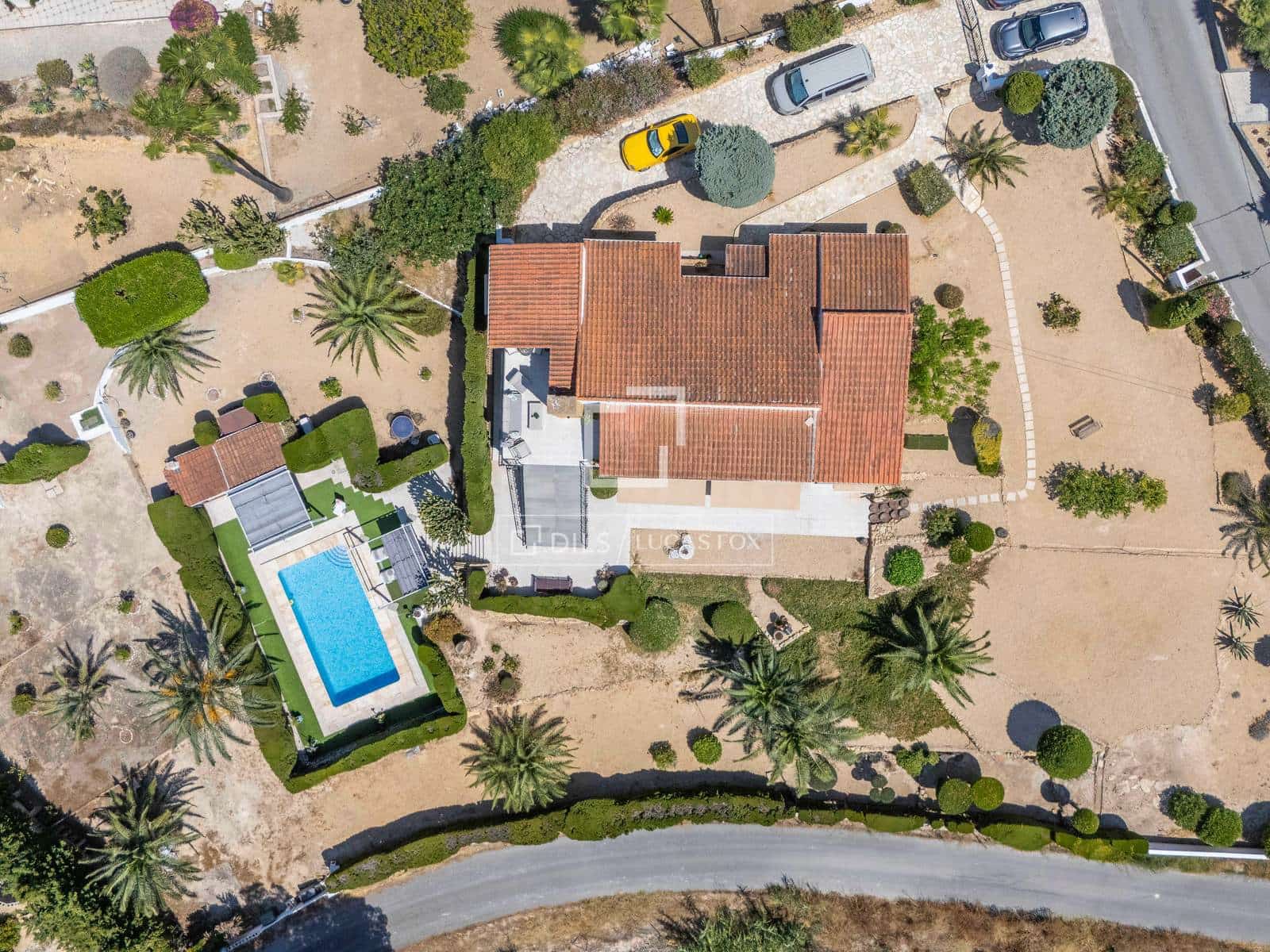4 bedroom Villa for sale in Alfaz del Pi / L'Alfas del Pi with pool garage - € 1,399,000 (Ref: 9969006)