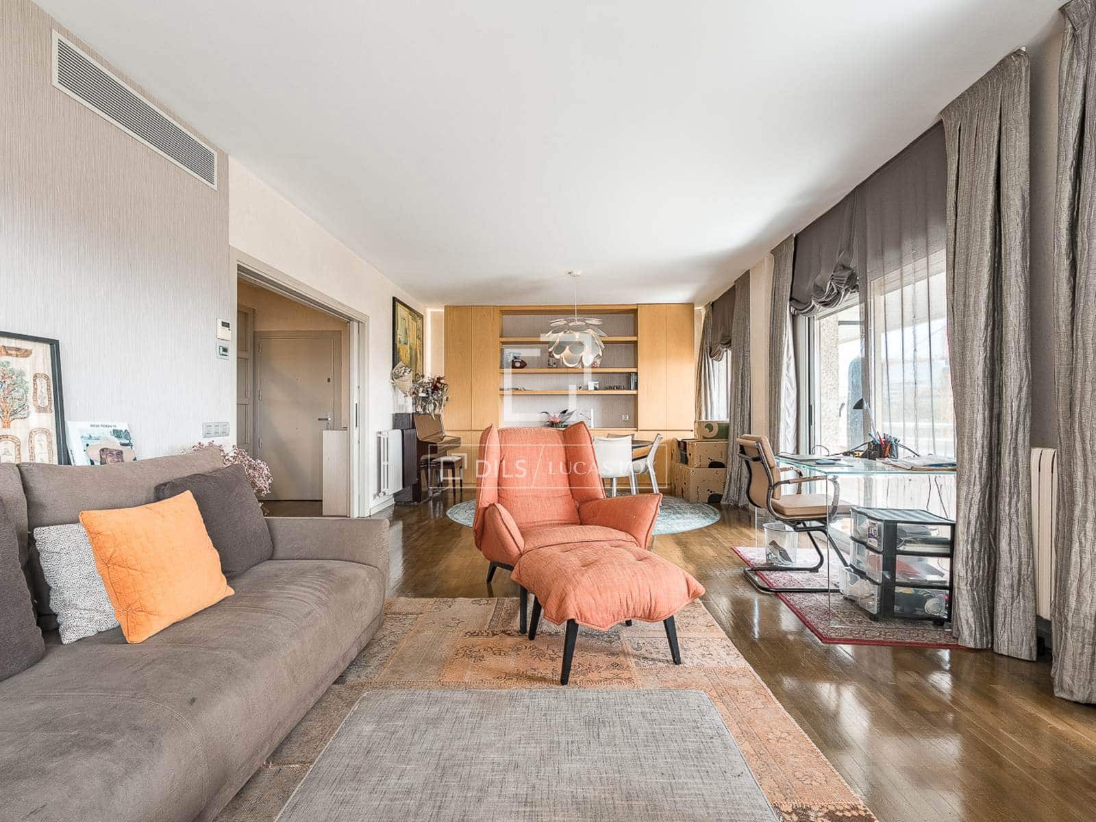 Apartamento de 4 habitaciones en Barcelona ciudad en venta con piscina garaje - 1.495.000 € (Ref: 9969007)