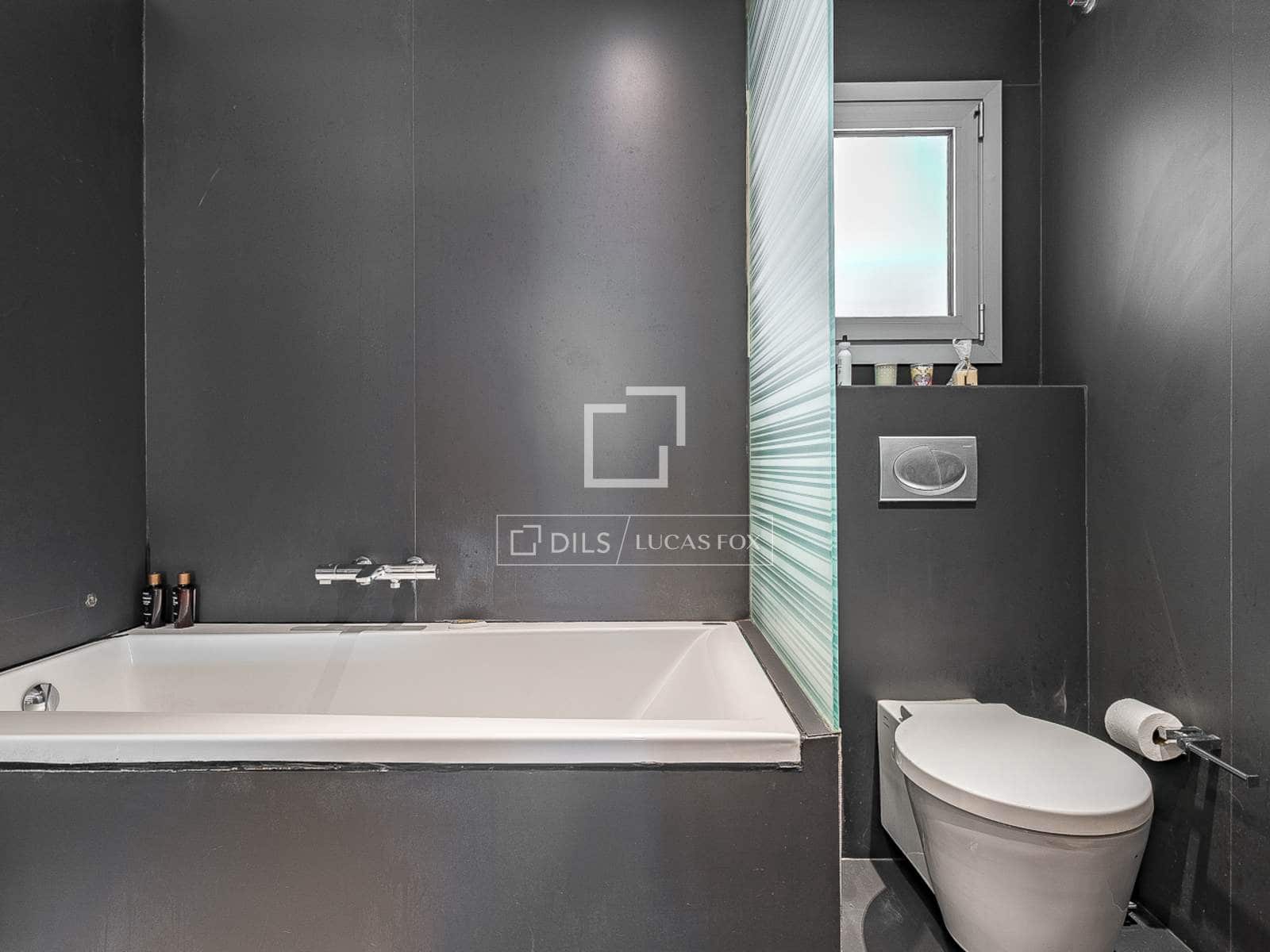 Apartamento de 4 habitaciones en Barcelona ciudad en venta con piscina garaje - 1.495.000 € (Ref: 9969007)