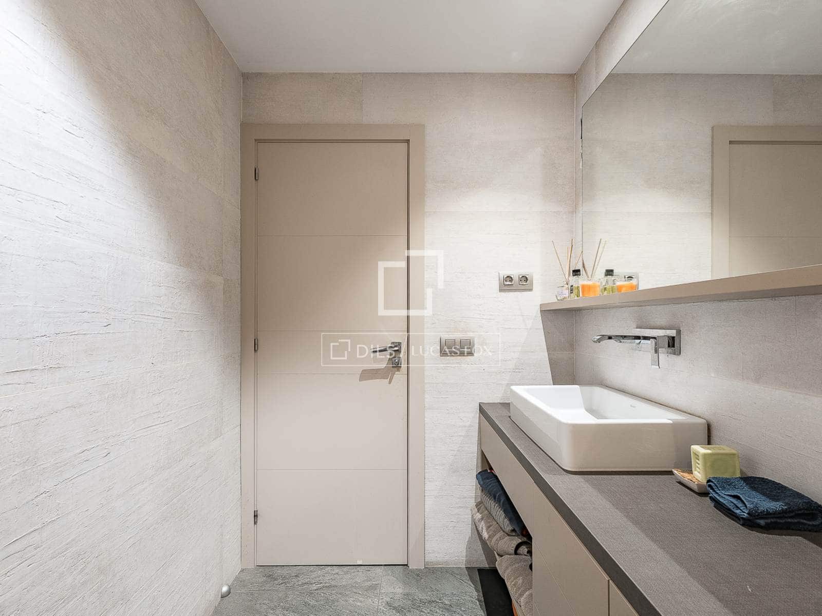 Apartamento de 4 habitaciones en Barcelona ciudad en venta con piscina garaje - 1.495.000 € (Ref: 9969007)
