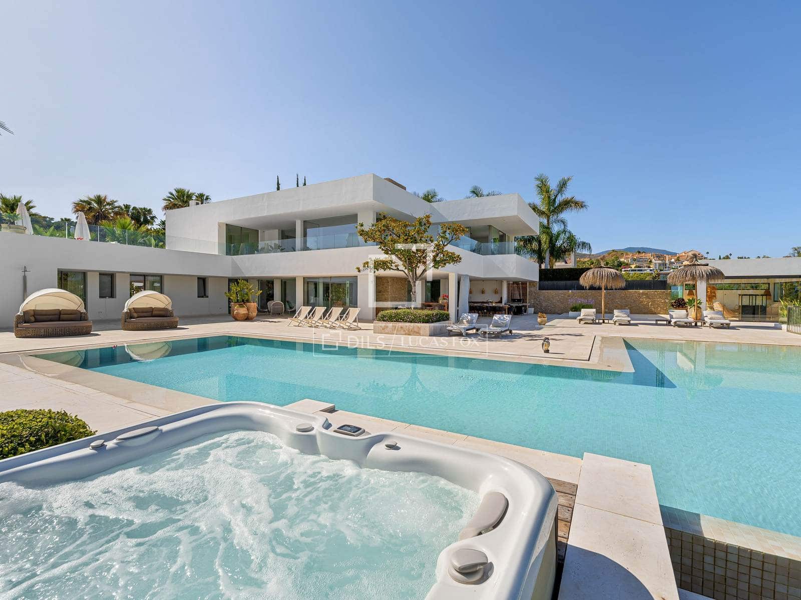 7 chambre Villa/Maison à vendre à Marbella avec piscine garage - 7 950 000 € (Ref: 9969008)