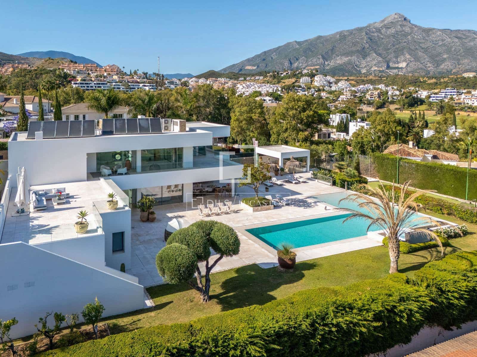 7 chambre Villa/Maison à vendre à Marbella avec piscine garage - 7 950 000 € (Ref: 9969008)