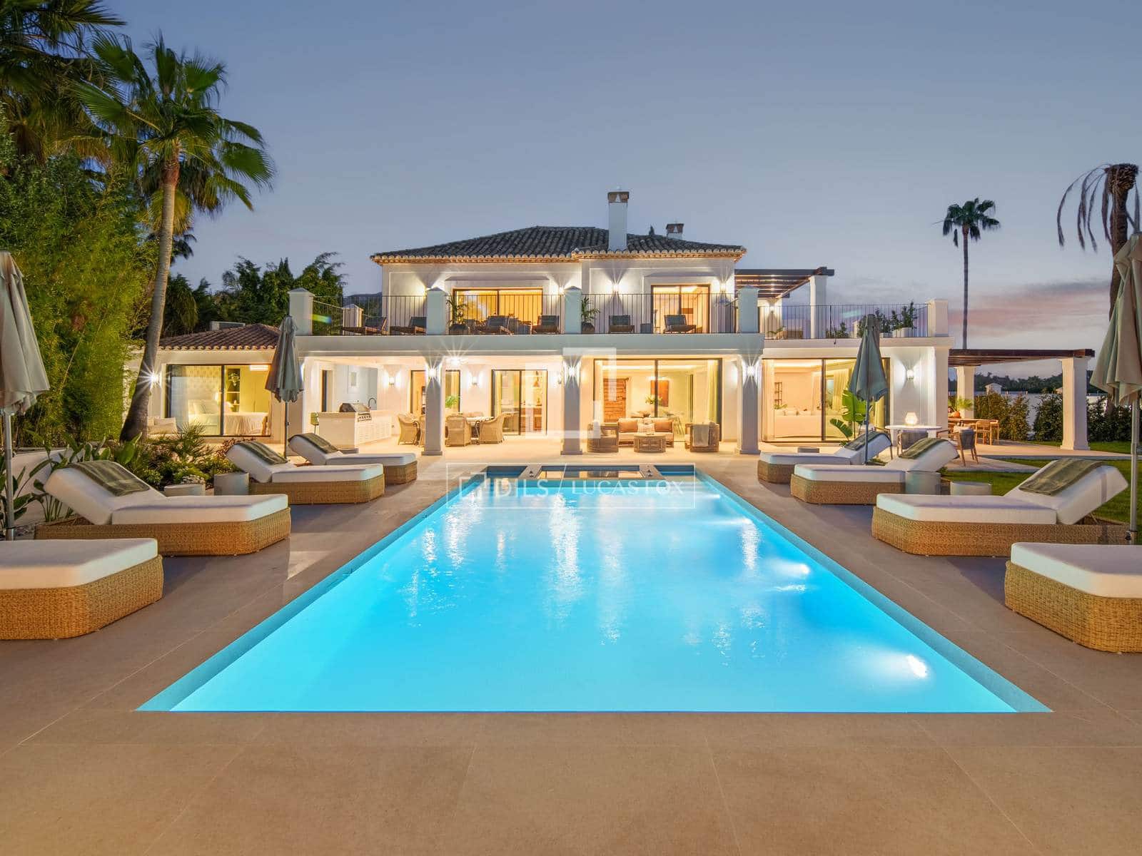 5 bedroom Villa for sale in Marbella with pool garage - € 5,995,000 (Ref: 9969010)