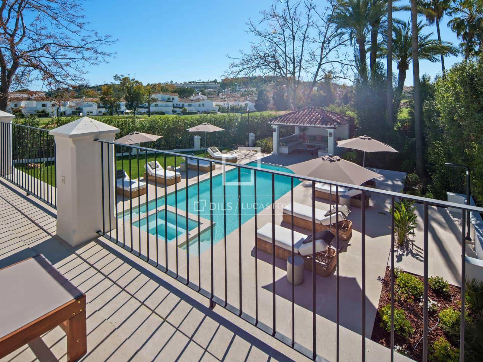 5 bedroom Villa for sale in Marbella with pool garage - € 5,995,000 (Ref: 9969010)