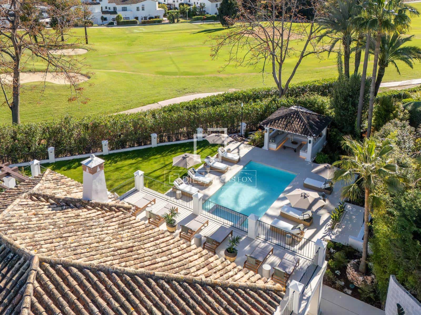 5 bedroom Villa for sale in Marbella with pool garage - € 5,995,000 (Ref: 9969010)