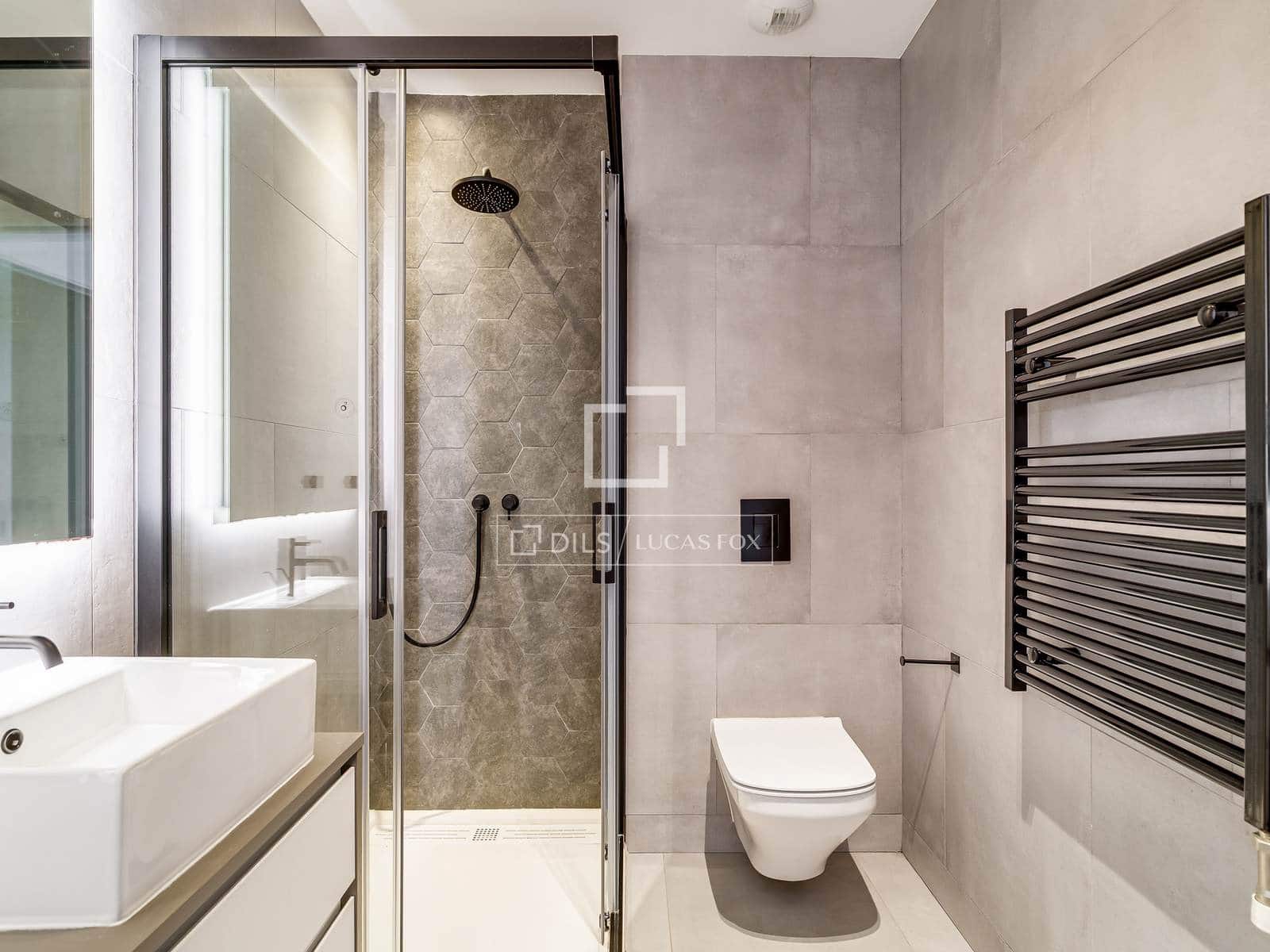 2 soveværelse Lejlighed til salg i Barcelona by med garage - € 840.000 (Ref: 9971435)
