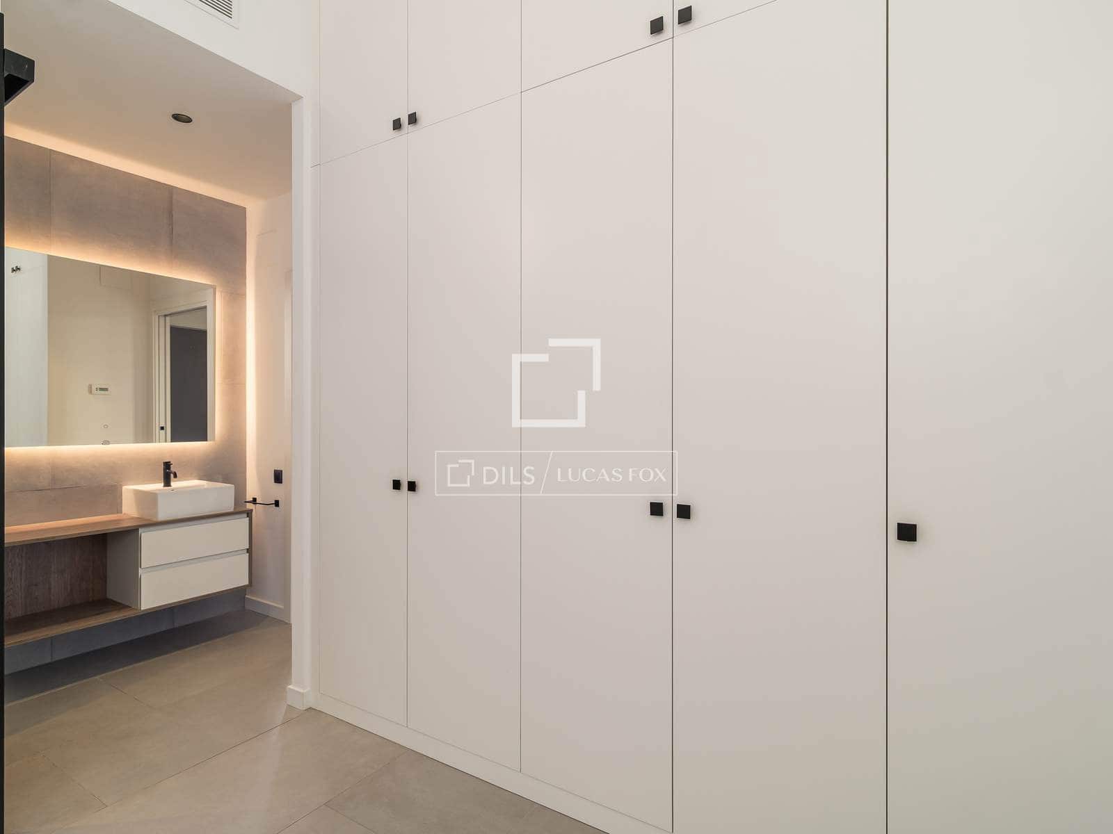 2 soveværelse Lejlighed til salg i Barcelona by med garage - € 840.000 (Ref: 9971435)