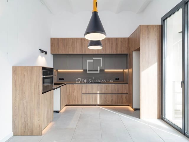2 soverom Leilighet til salgs i Barcelona by med garasje - € 840 000 (Ref: 9971435)