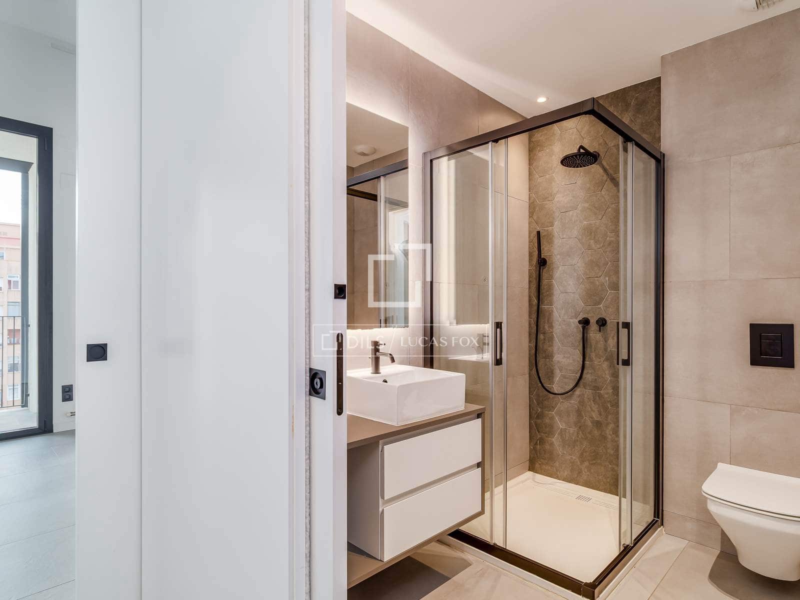 2 soveværelse Lejlighed til salg i Barcelona by med garage - € 840.000 (Ref: 9971435)