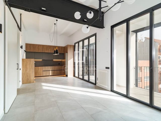 2 soverom Leilighet til salgs i Barcelona by med garasje - € 840 000 (Ref: 9971435)