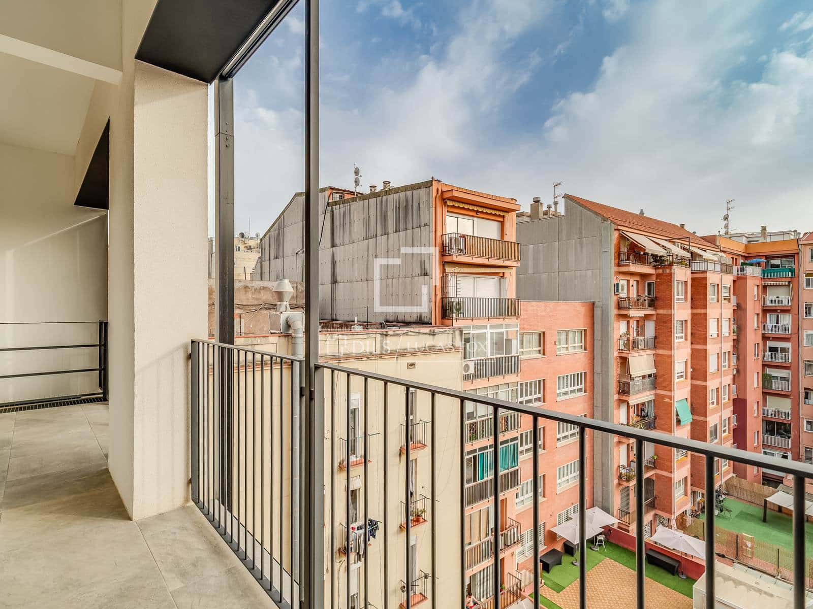 2 soveværelse Lejlighed til salg i Barcelona by med garage - € 840.000 (Ref: 9971435)