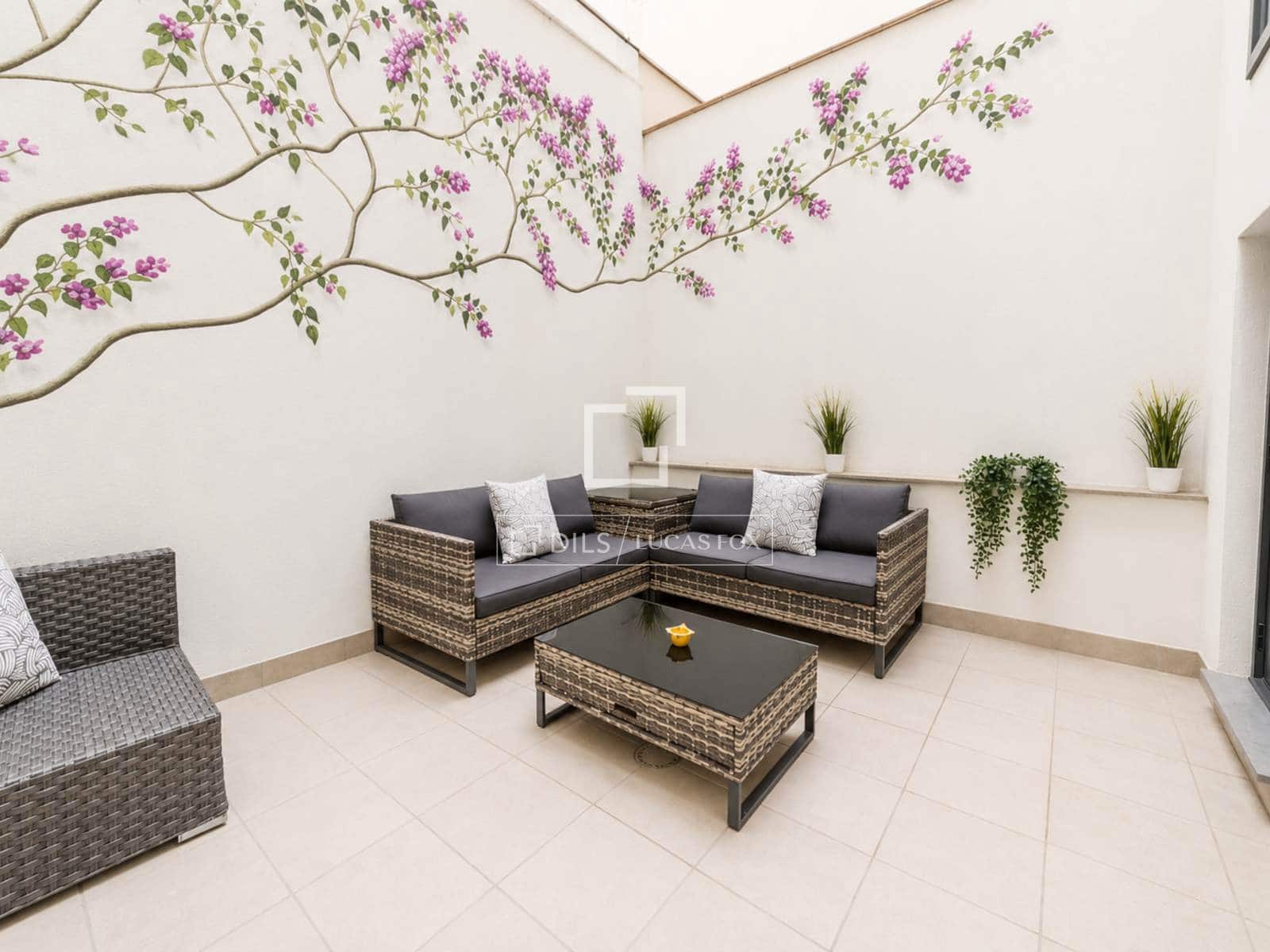 2 bedroom Apartment for sale in Sitges - € 555,000 (Ref: 9971437)