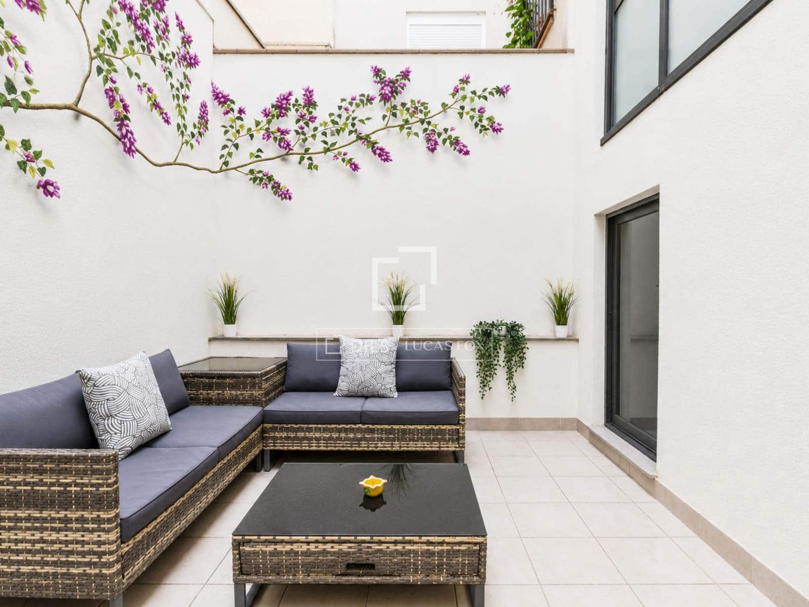 2 bedroom Apartment for sale in Sitges - € 555,000 (Ref: 9971437)