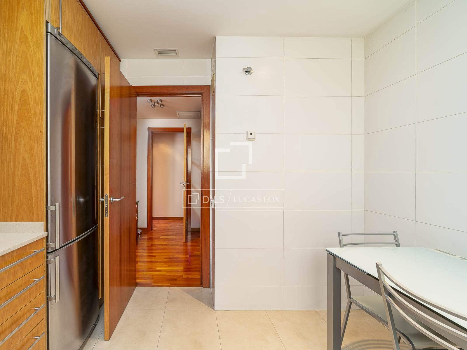 2 soveværelse Lejlighed til salg i Barcelona by med garage - € 725.000 (Ref: 9971439)