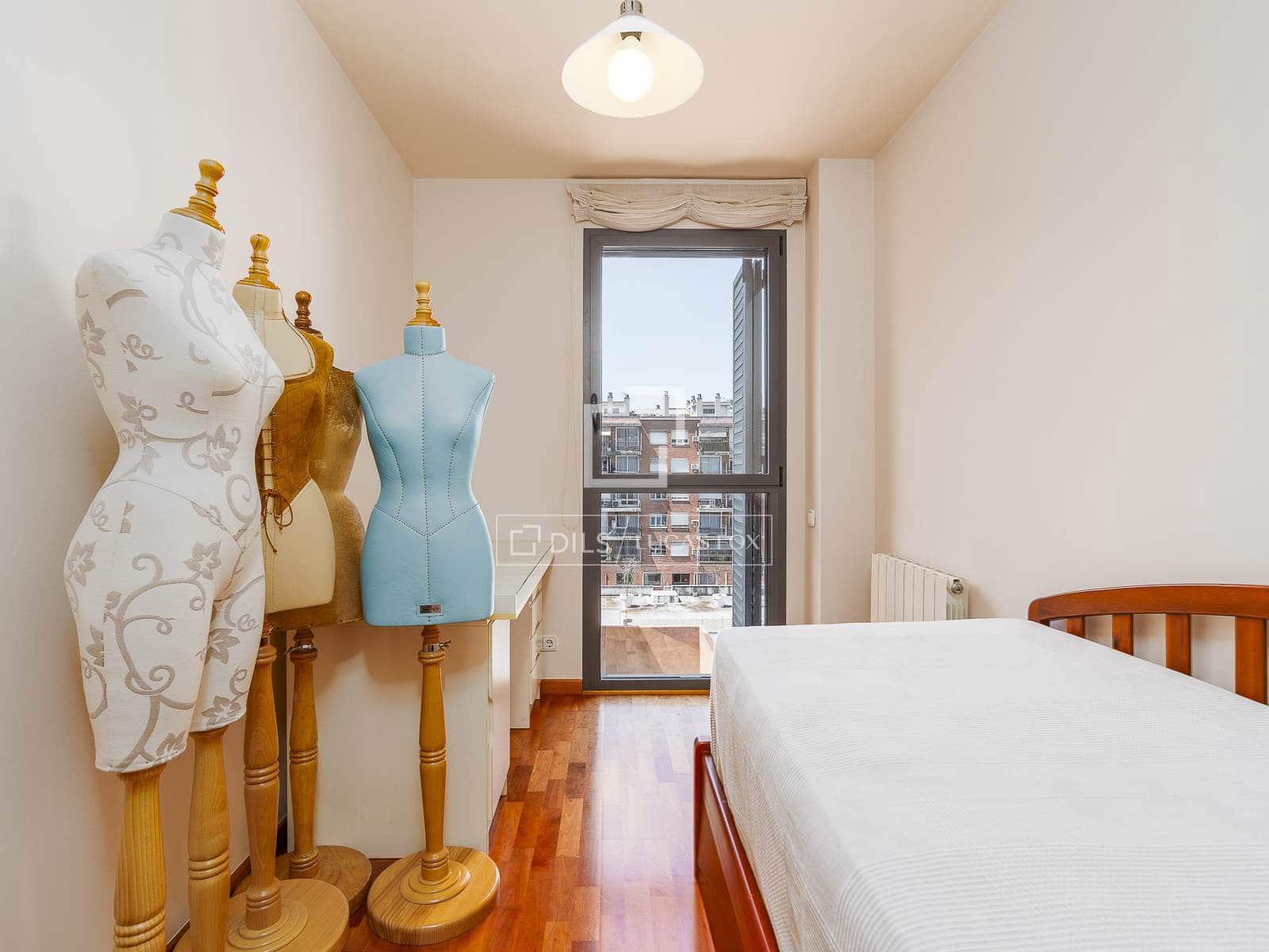 2 soveværelse Lejlighed til salg i Barcelona by med garage - € 725.000 (Ref: 9971439)