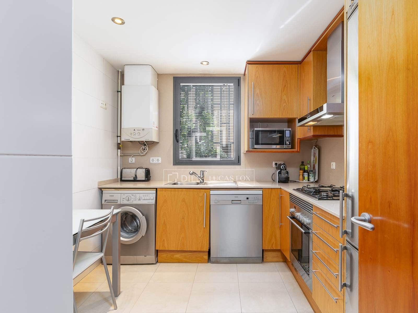 2 soveværelse Lejlighed til salg i Barcelona by med garage - € 725.000 (Ref: 9971439)
