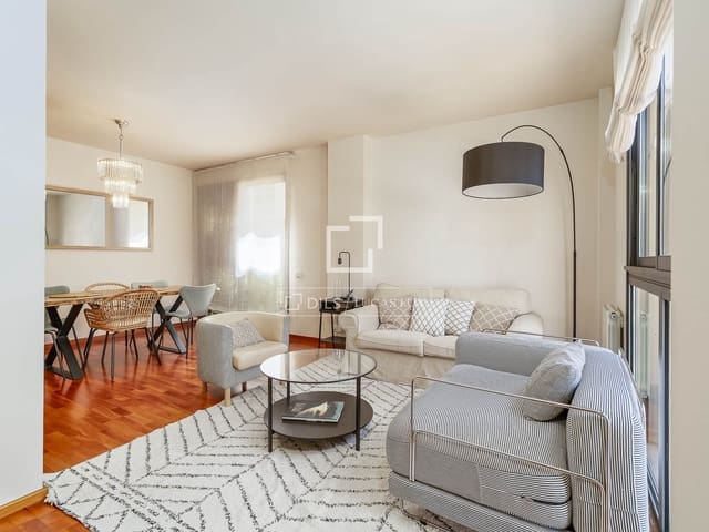 2 soverom Leilighet til salgs i Barcelona by med garasje - € 725 000 (Ref: 9971439)