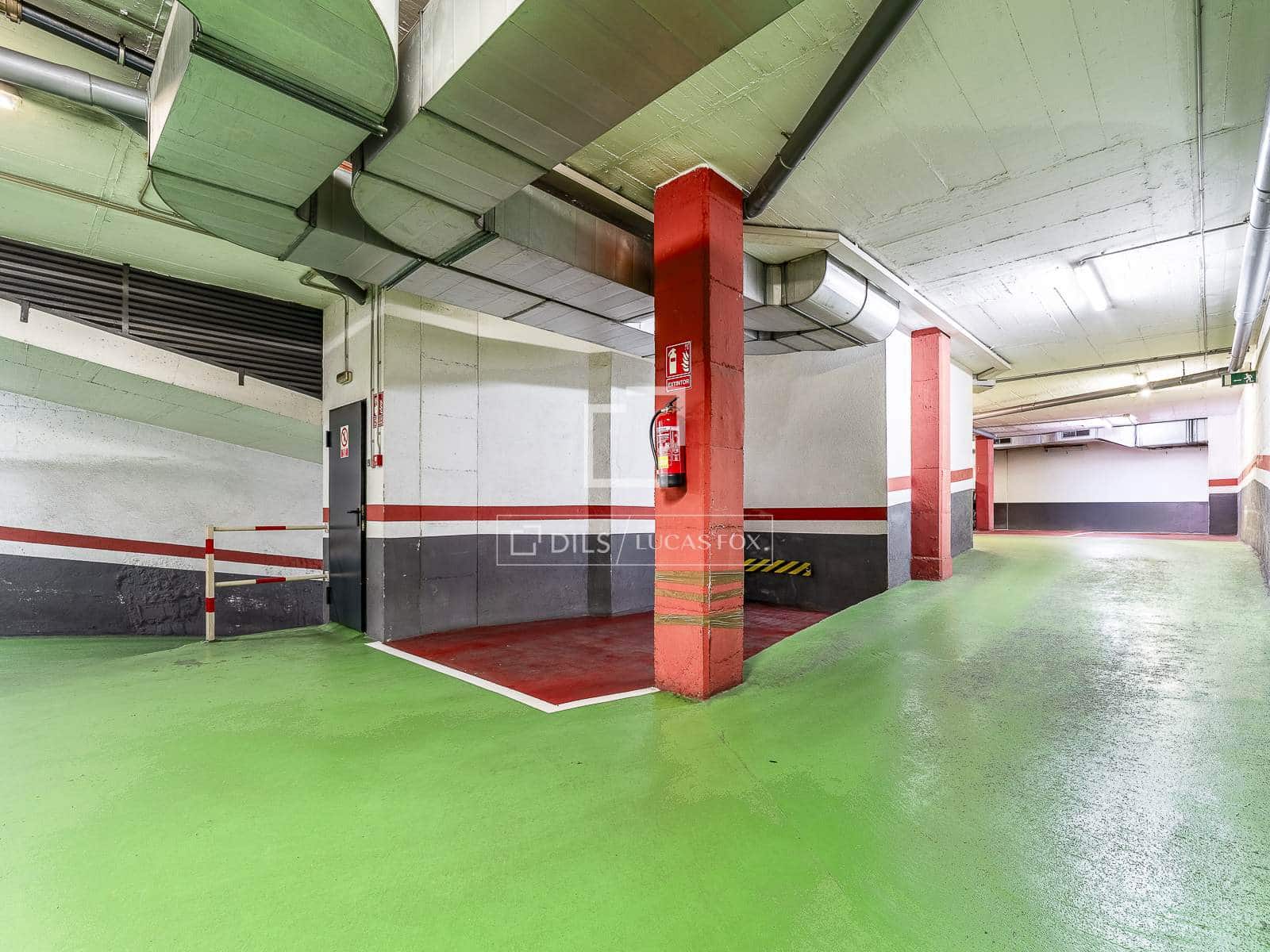 2 soveværelse Lejlighed til salg i Barcelona by med garage - € 725.000 (Ref: 9971439)