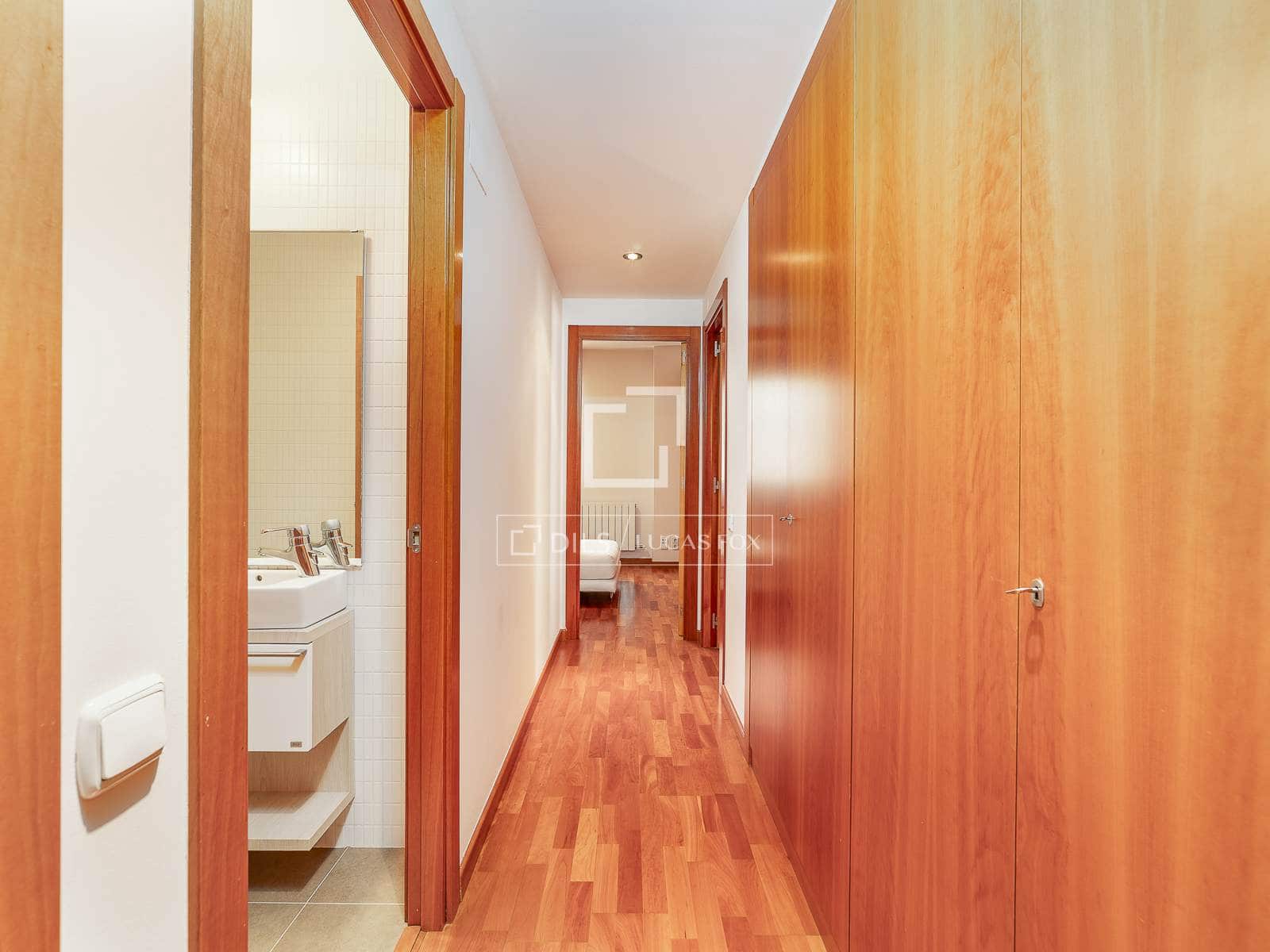 2 soveværelse Lejlighed til salg i Barcelona by med garage - € 725.000 (Ref: 9971439)