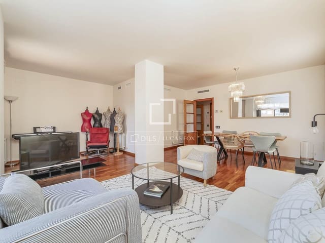 2 soverom Leilighet til salgs i Barcelona by med garasje - € 725 000 (Ref: 9971439)