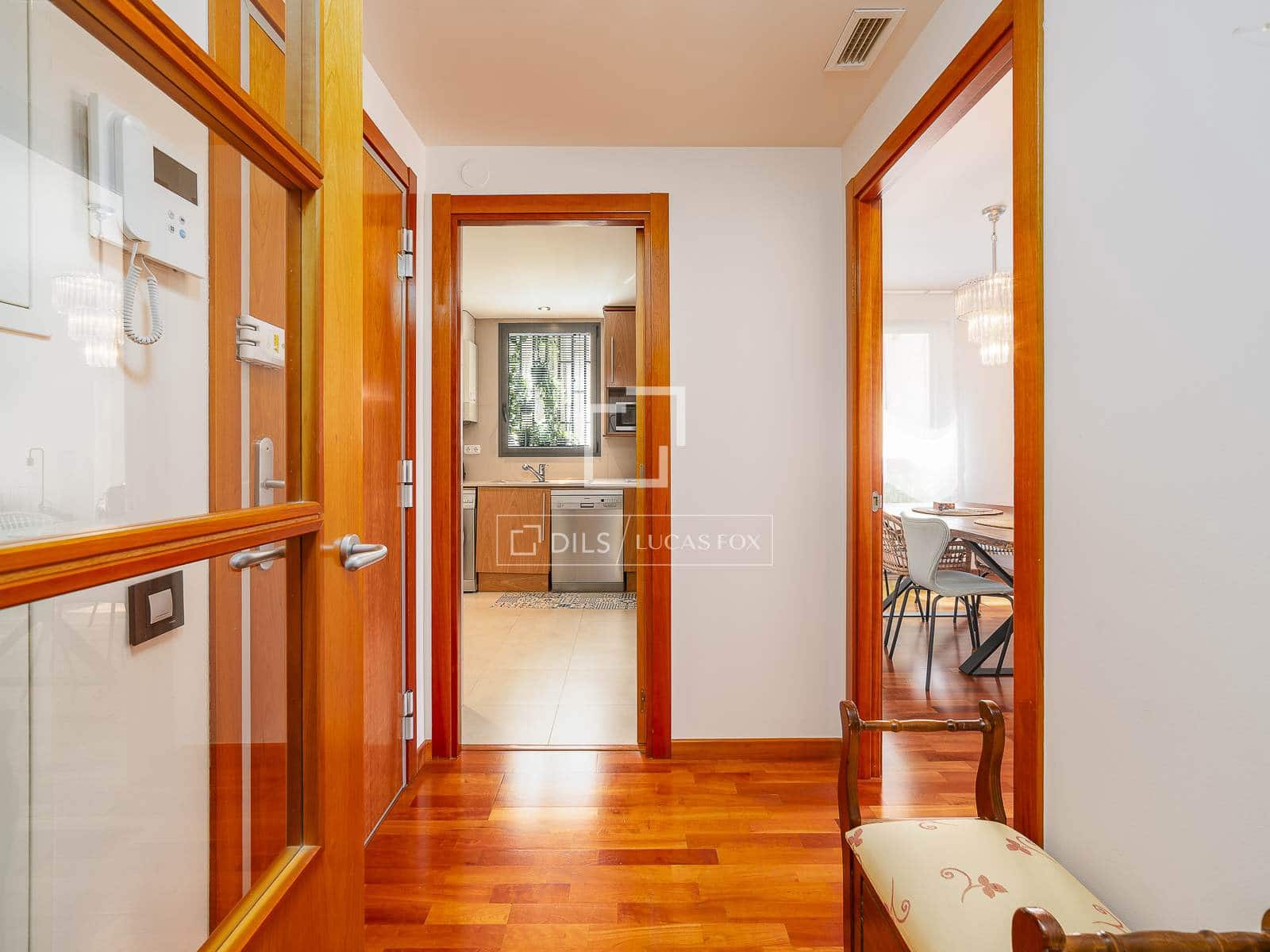 2 soveværelse Lejlighed til salg i Barcelona by med garage - € 725.000 (Ref: 9971439)