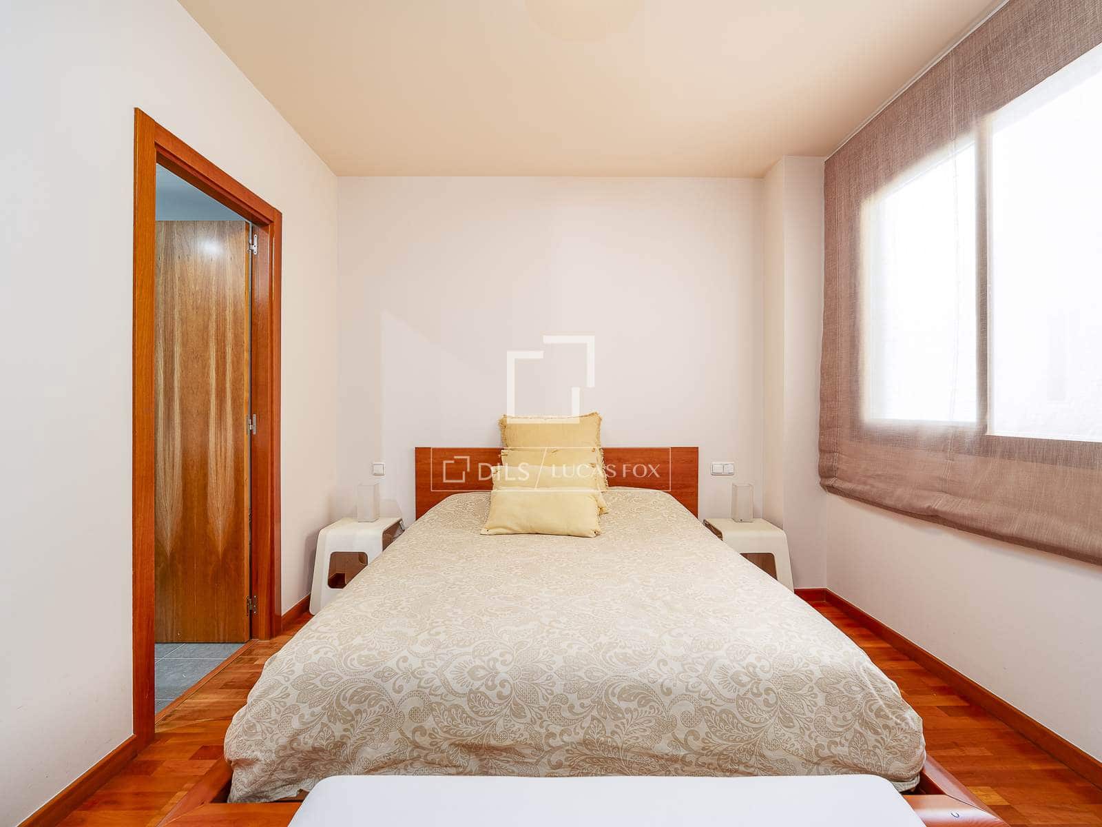 2 soveværelse Lejlighed til salg i Barcelona by med garage - € 725.000 (Ref: 9971439)
