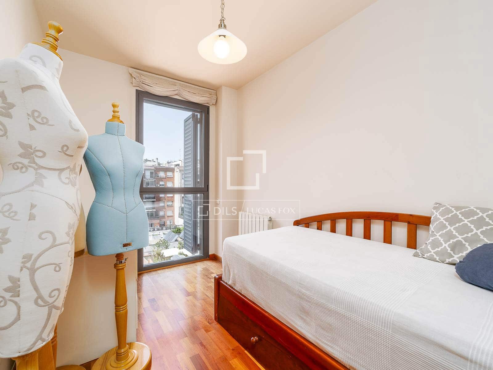 2 soveværelse Lejlighed til salg i Barcelona by med garage - € 725.000 (Ref: 9971439)