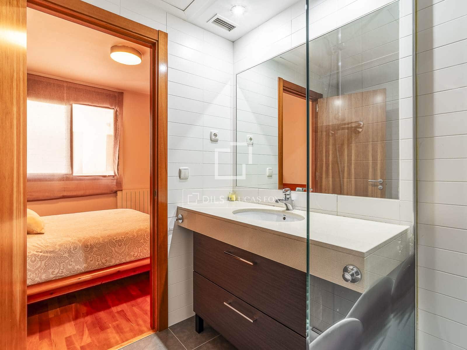 2 soveværelse Lejlighed til salg i Barcelona by med garage - € 725.000 (Ref: 9971439)