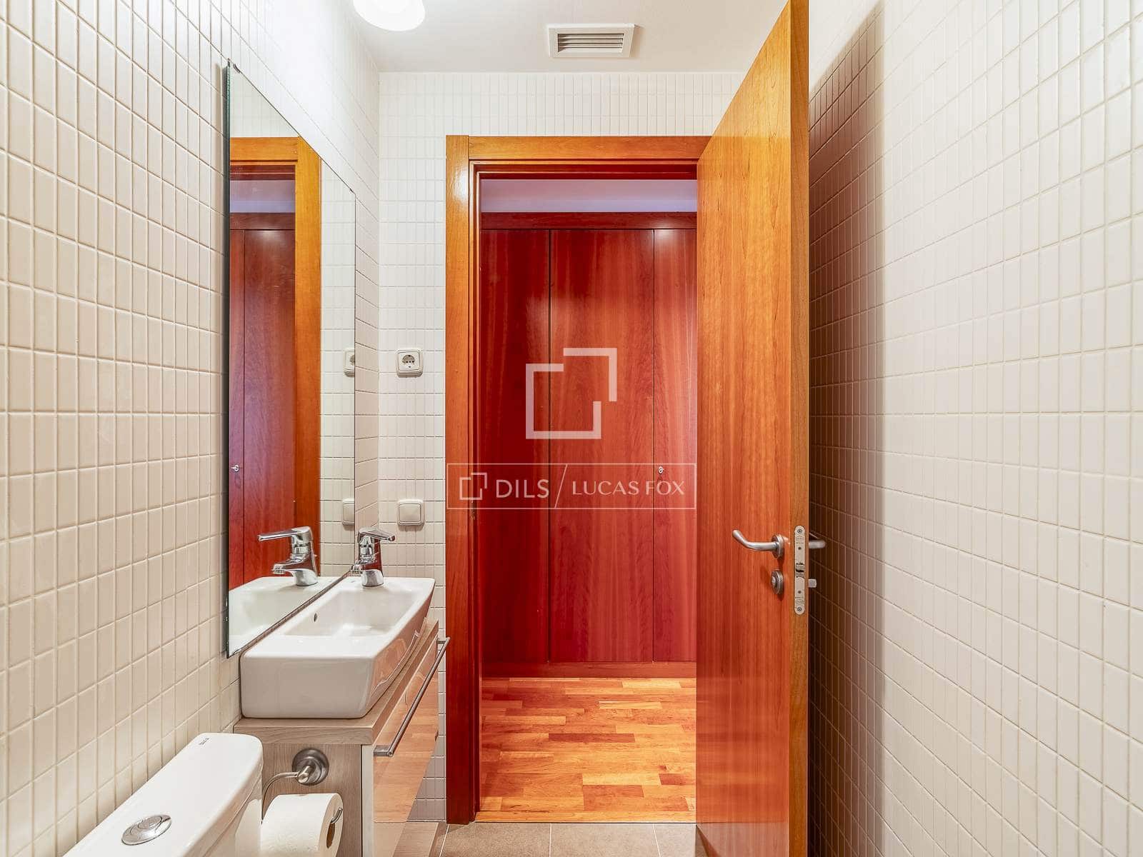 2 soveværelse Lejlighed til salg i Barcelona by med garage - € 725.000 (Ref: 9971439)