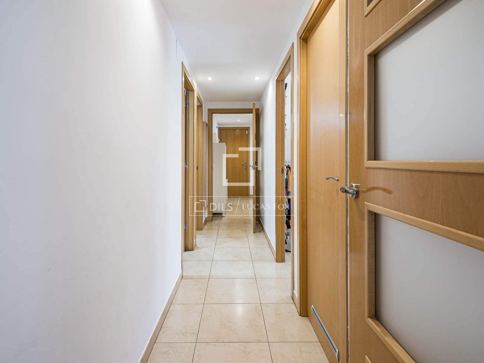 3 bedroom Apartment for sale in Castelldefels with garage - € 480,000 (Ref: 9971724)