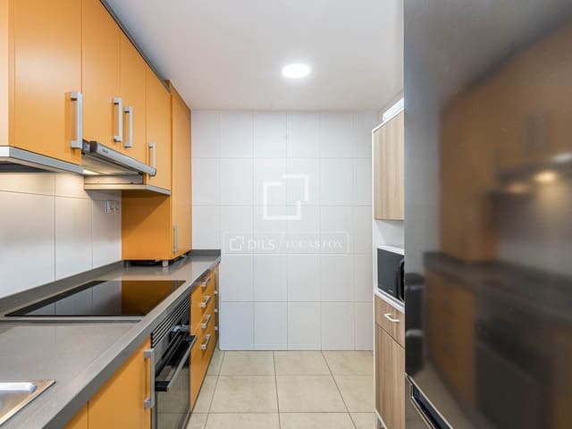 3 soverom Leilighet til salgs i Castelldefels med garasje - € 480 000 (Ref: 9971724)