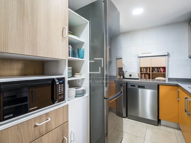 3 soverom Leilighet til salgs i Castelldefels med garasje - € 480 000 (Ref: 9971724)