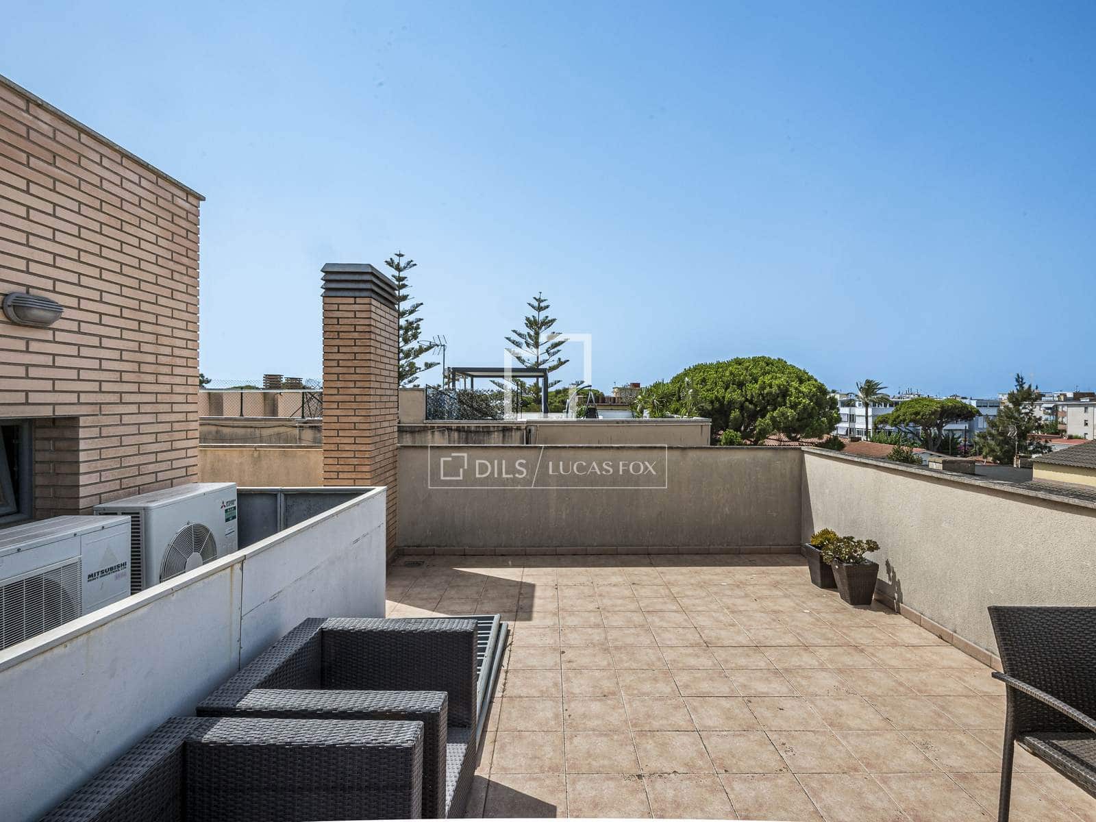 3 bedroom Apartment for sale in Castelldefels with garage - € 480,000 (Ref: 9971724)
