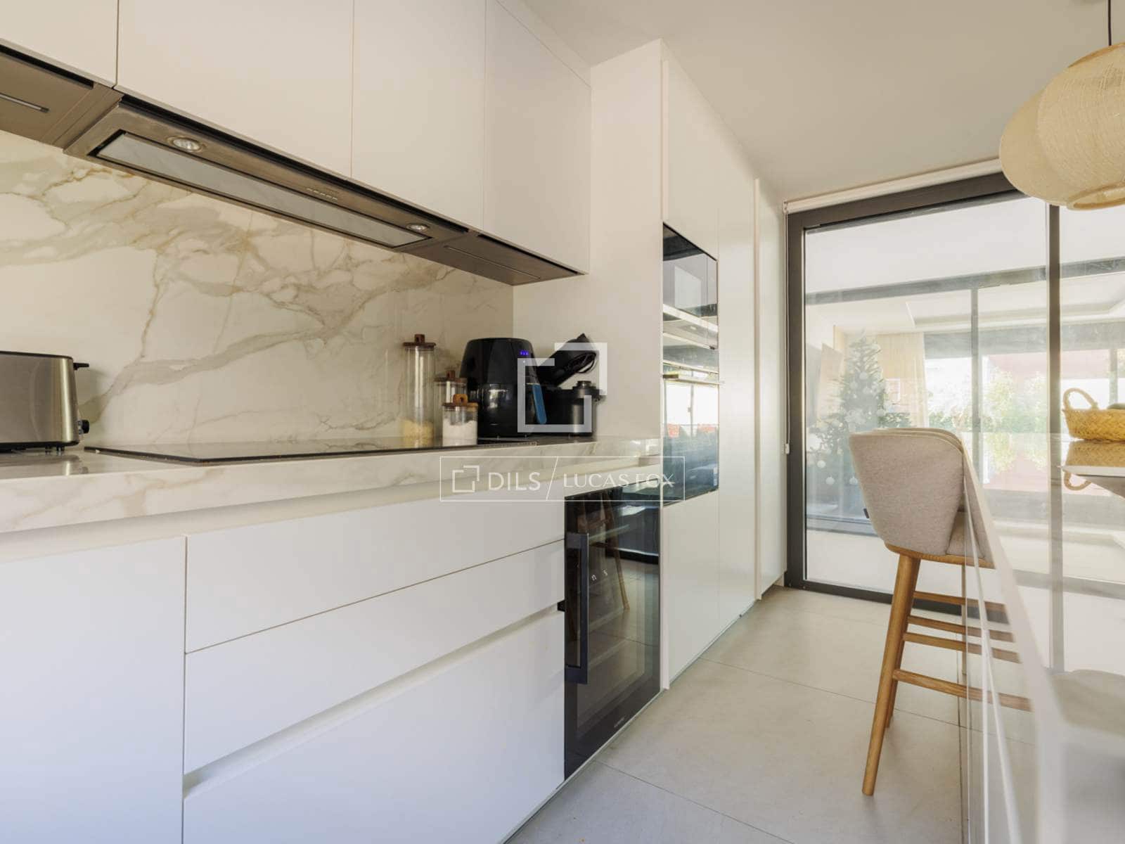 4 slaapkamer Villa te koop in Pozuelo de Alarcon met zwembad garage - € 1.680.000 (Ref: 9972234)