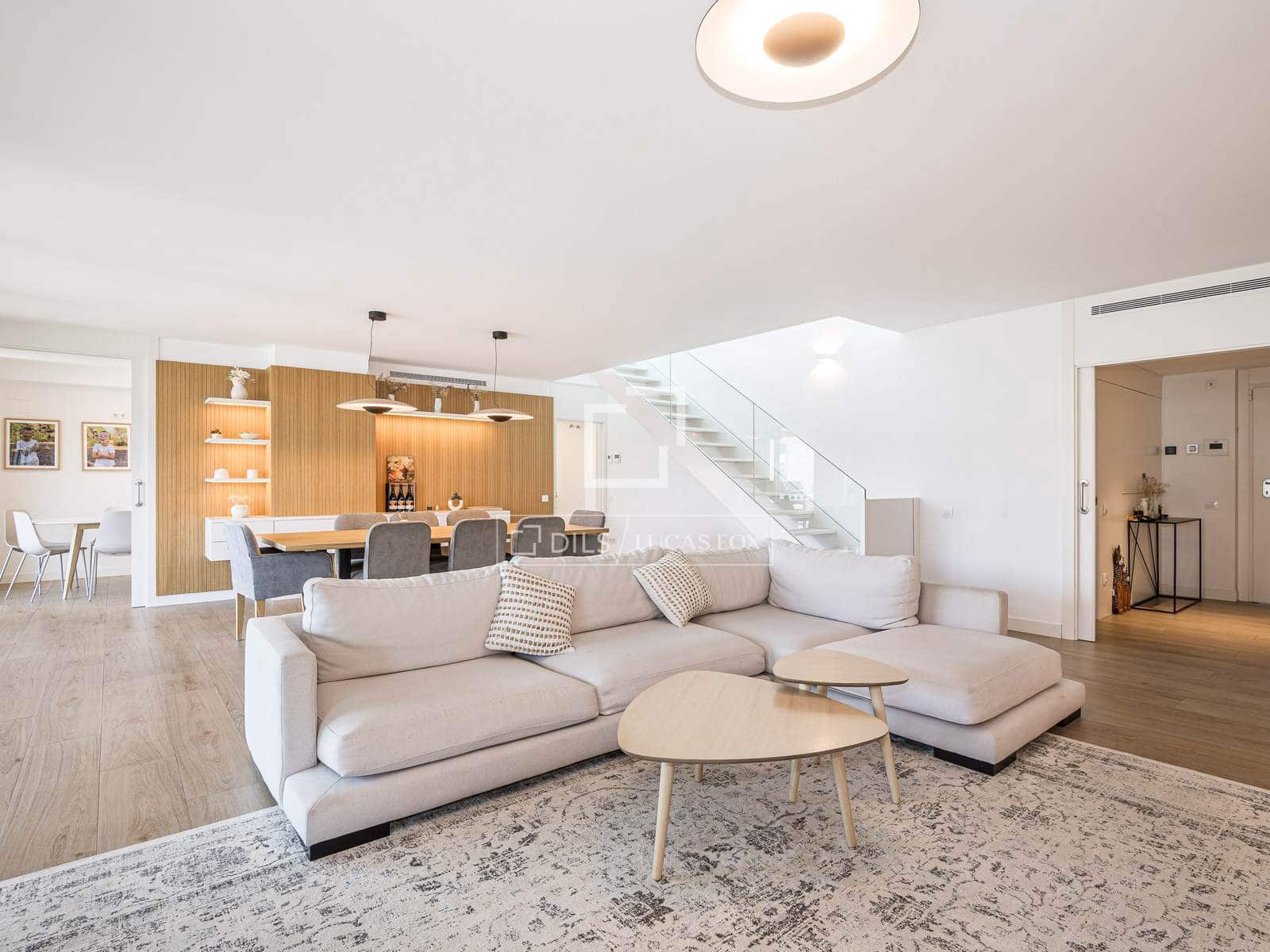 5 bedroom Apartment for sale in Sant Cugat del Valles with pool garage - € 1,565,000 (Ref: 9972235)
