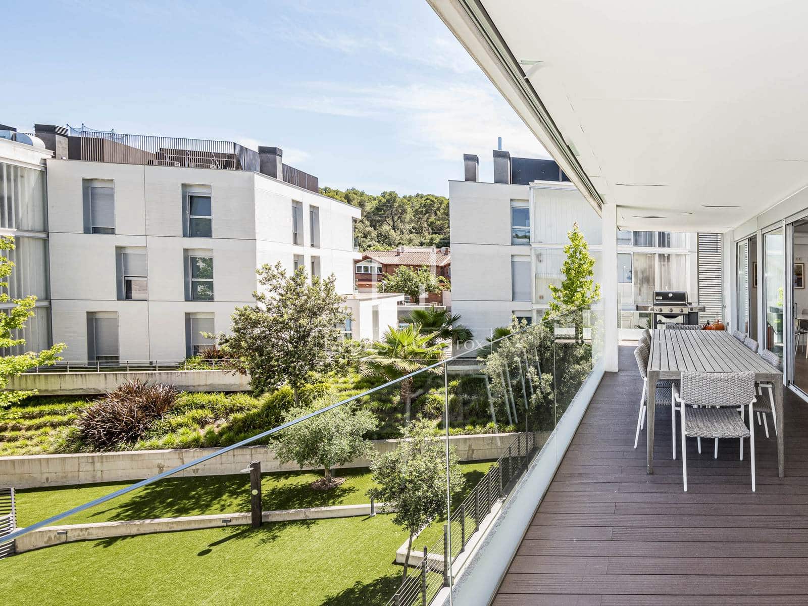 5 bedroom Apartment for sale in Sant Cugat del Valles with pool garage - € 1,565,000 (Ref: 9972235)