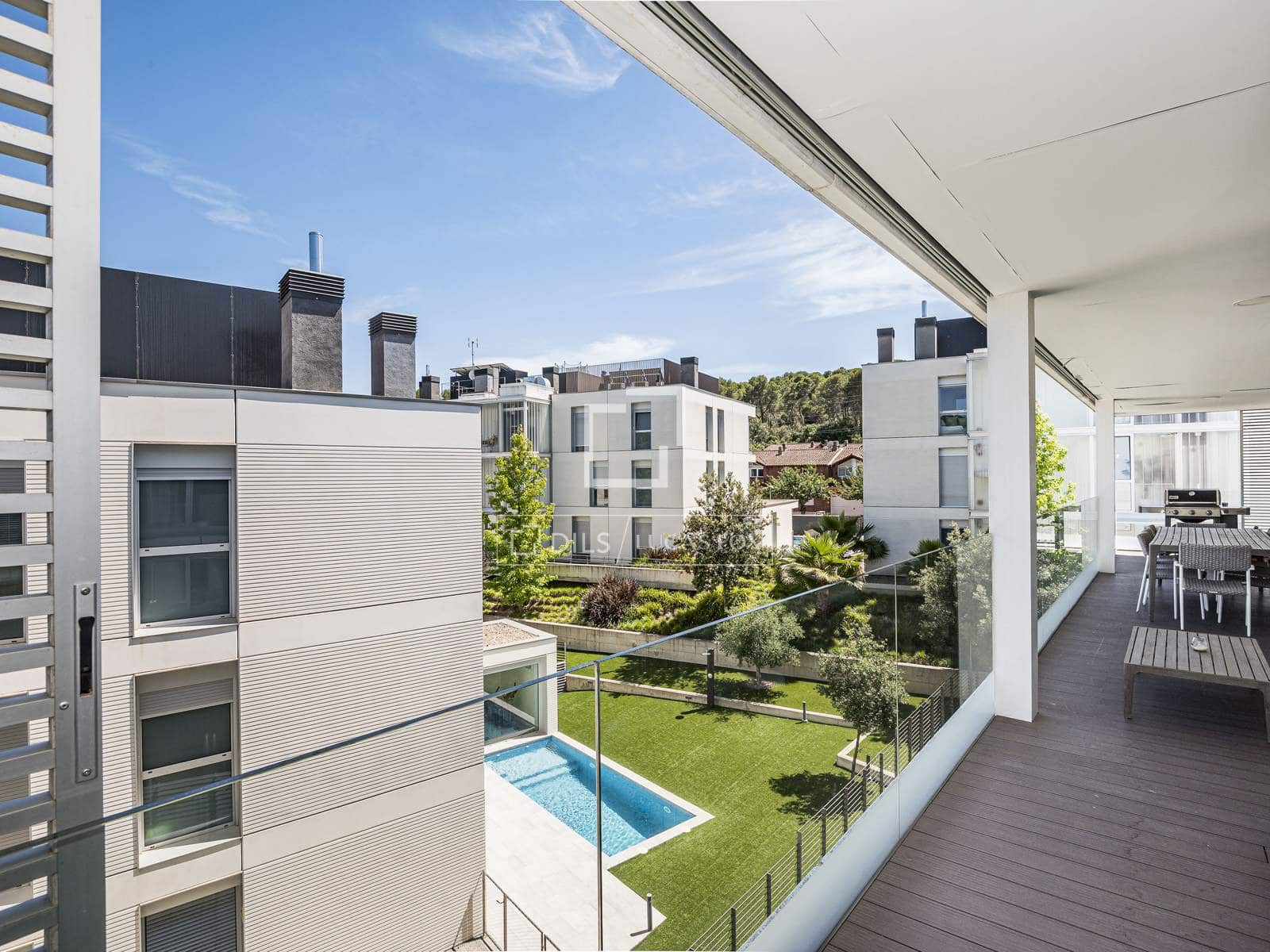 5 bedroom Apartment for sale in Sant Cugat del Valles with pool garage - € 1,565,000 (Ref: 9972235)