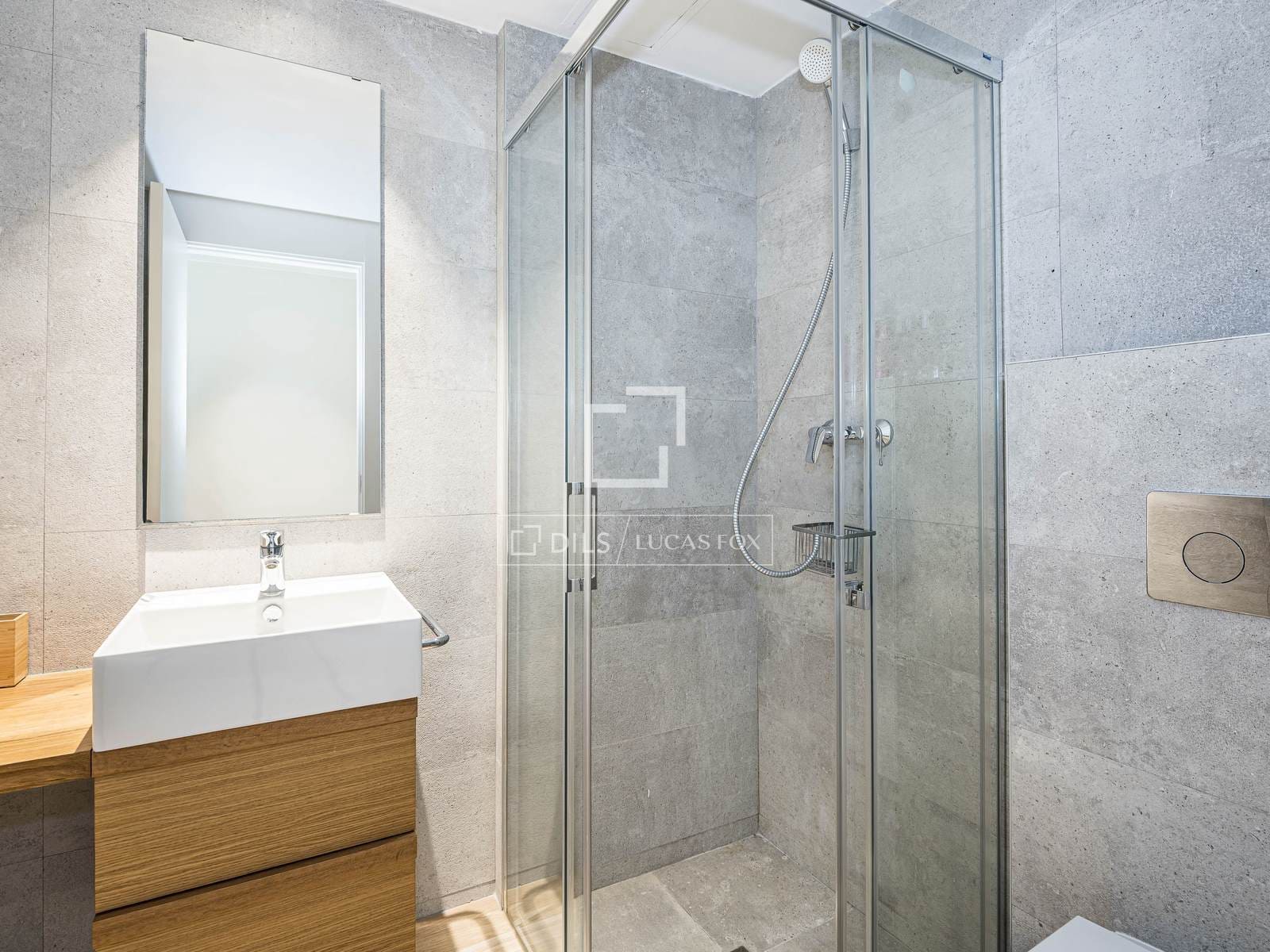 5 bedroom Apartment for sale in Sant Cugat del Valles with pool garage - € 1,565,000 (Ref: 9972235)