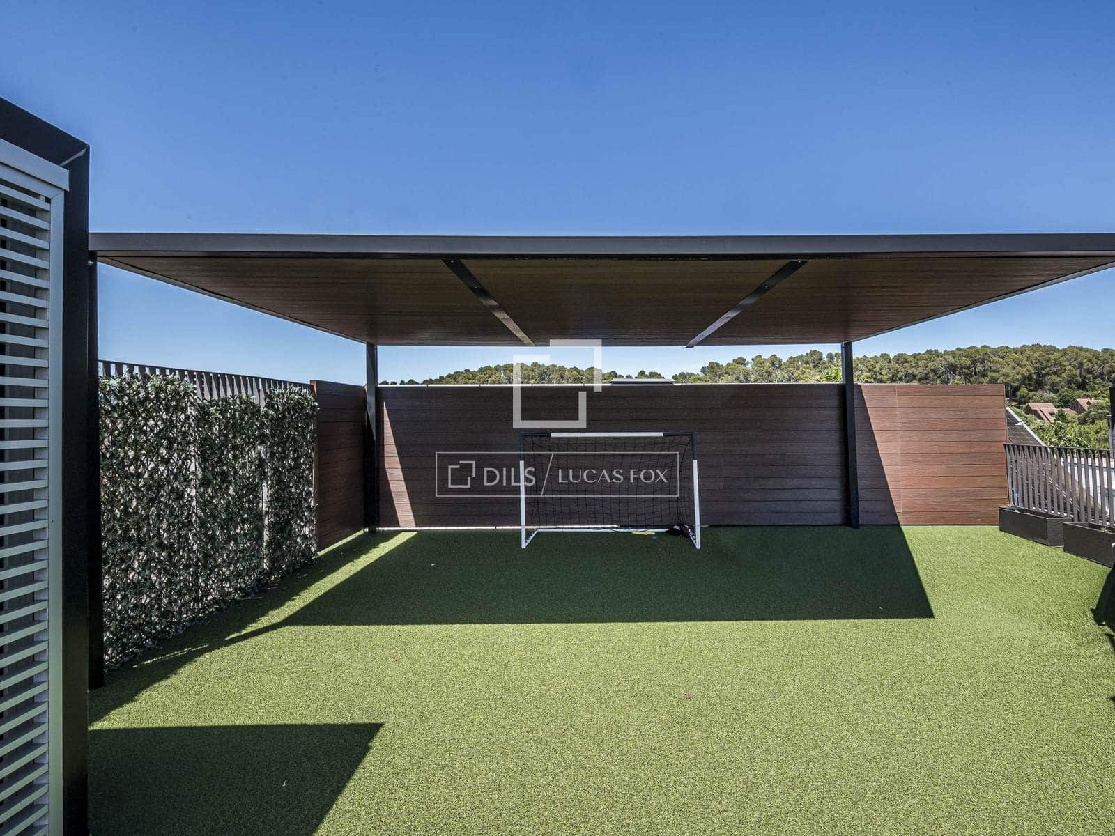 5 bedroom Apartment for sale in Sant Cugat del Valles with pool garage - € 1,565,000 (Ref: 9972235)