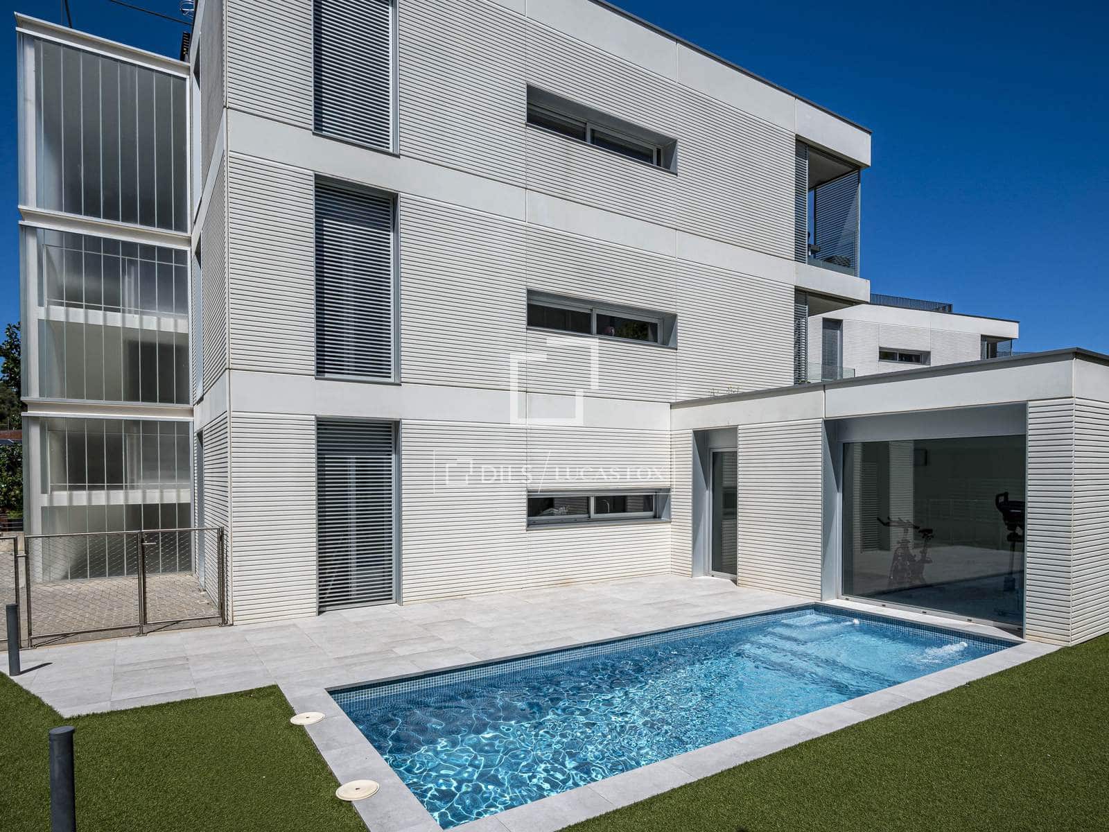 5 bedroom Apartment for sale in Sant Cugat del Valles with pool garage - € 1,565,000 (Ref: 9972235)