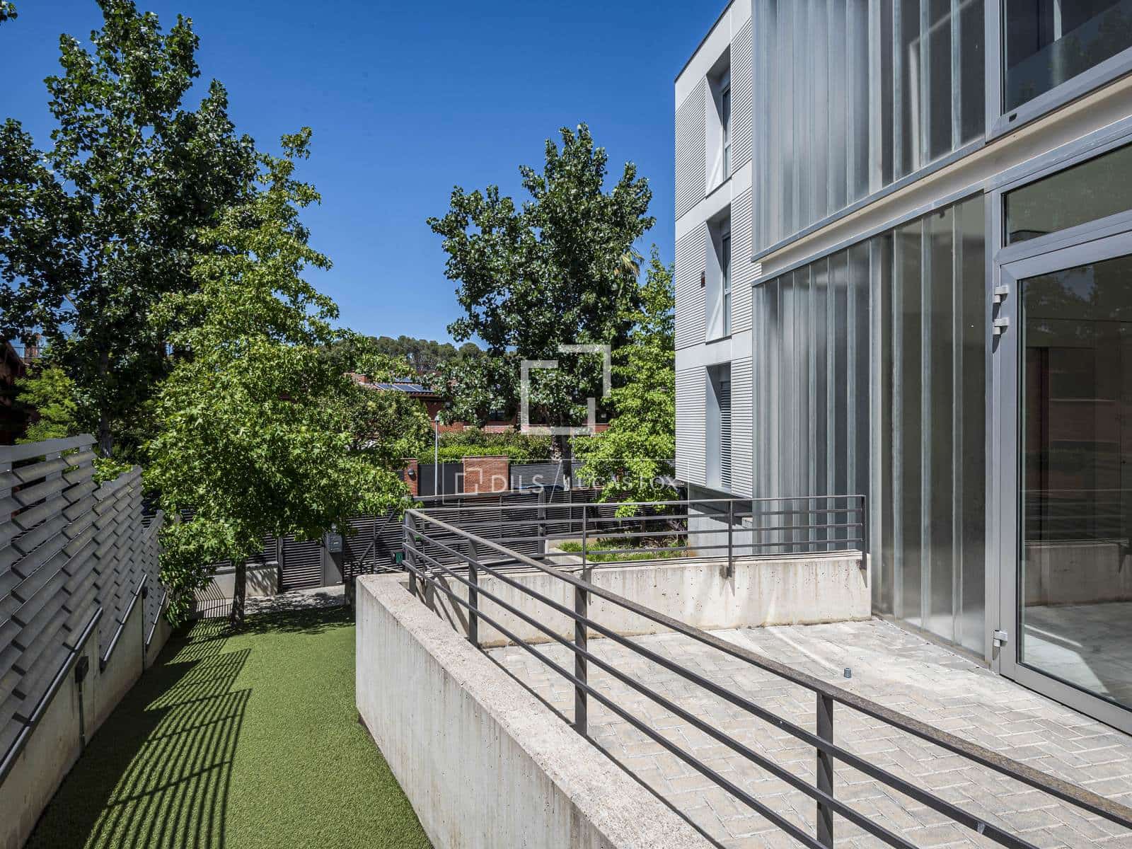 5 bedroom Apartment for sale in Sant Cugat del Valles with pool garage - € 1,565,000 (Ref: 9972235)