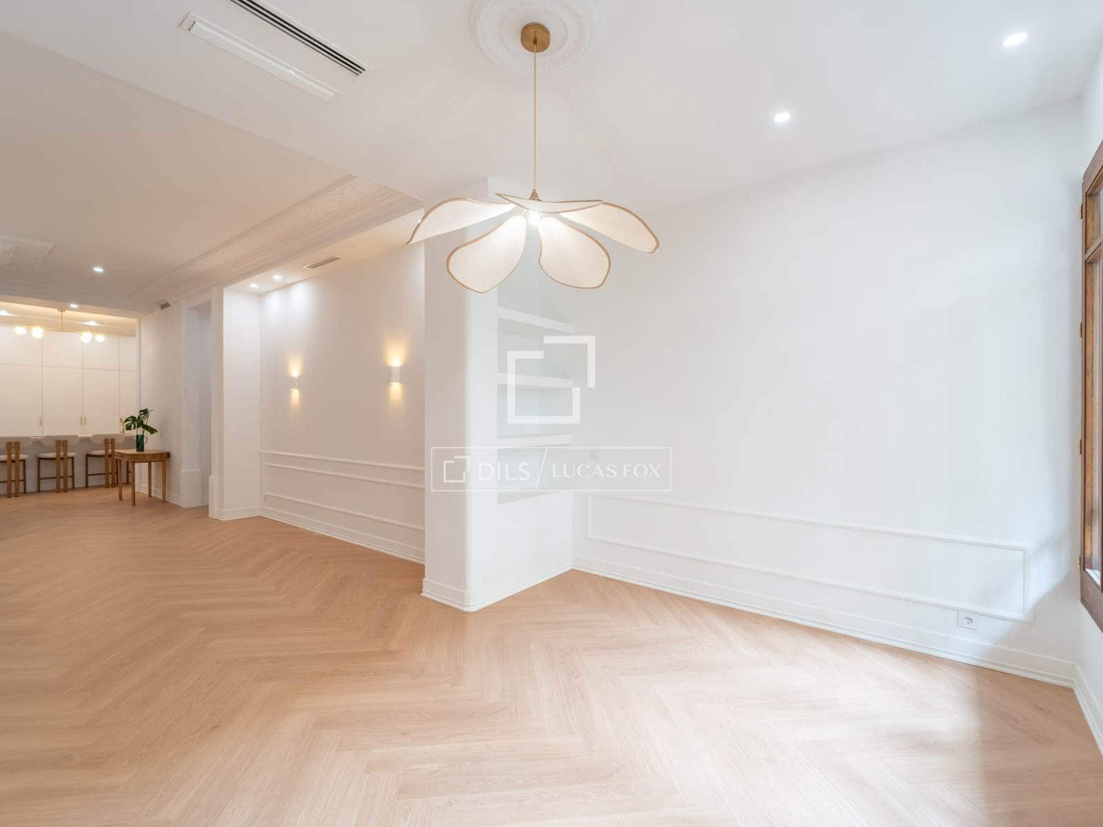 Apartamento de 4 habitaciones en València ciudad en venta - 750.000 € (Ref: 9972236)