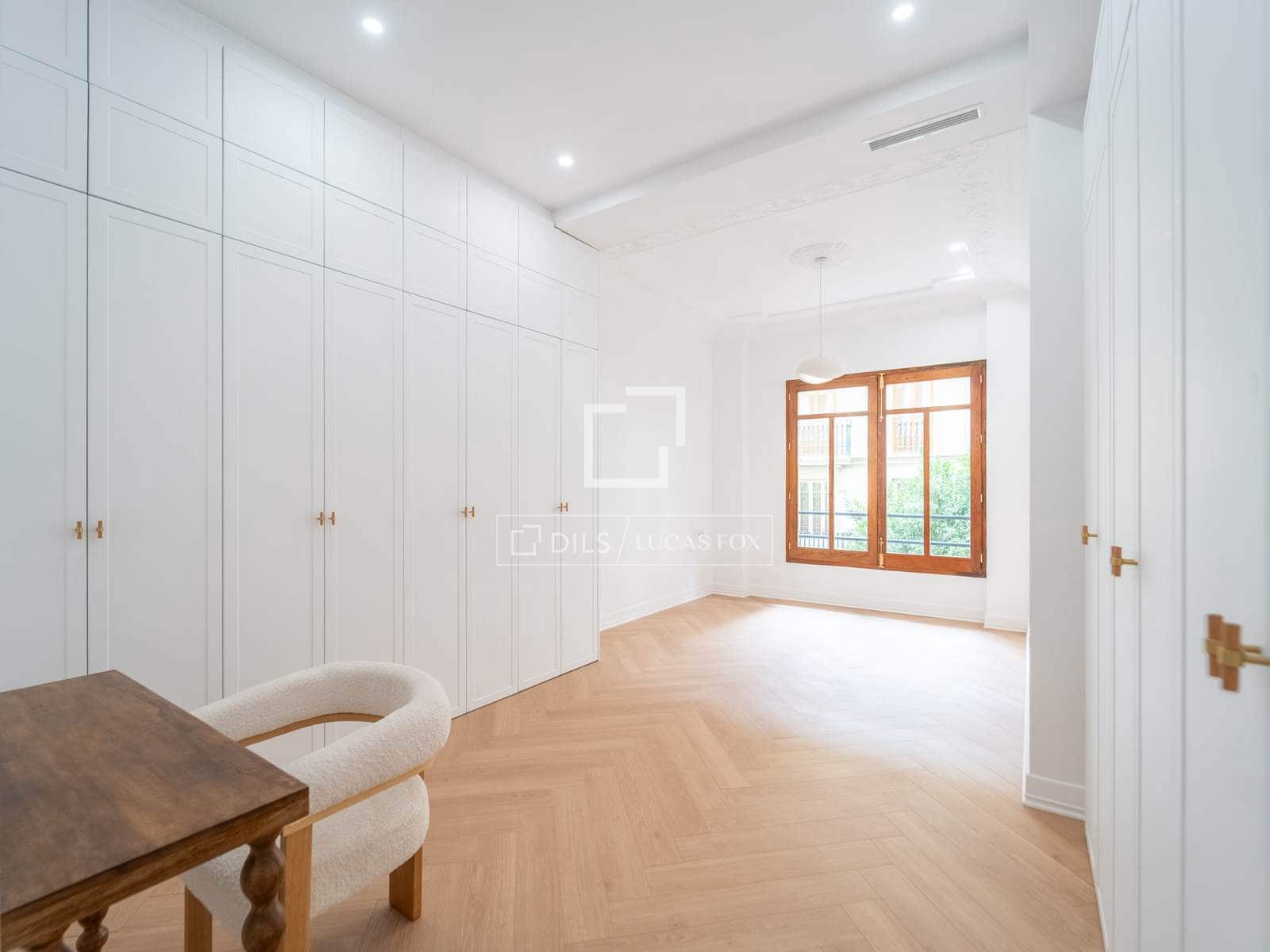 Apartamento de 4 habitaciones en València ciudad en venta - 750.000 € (Ref: 9972236)