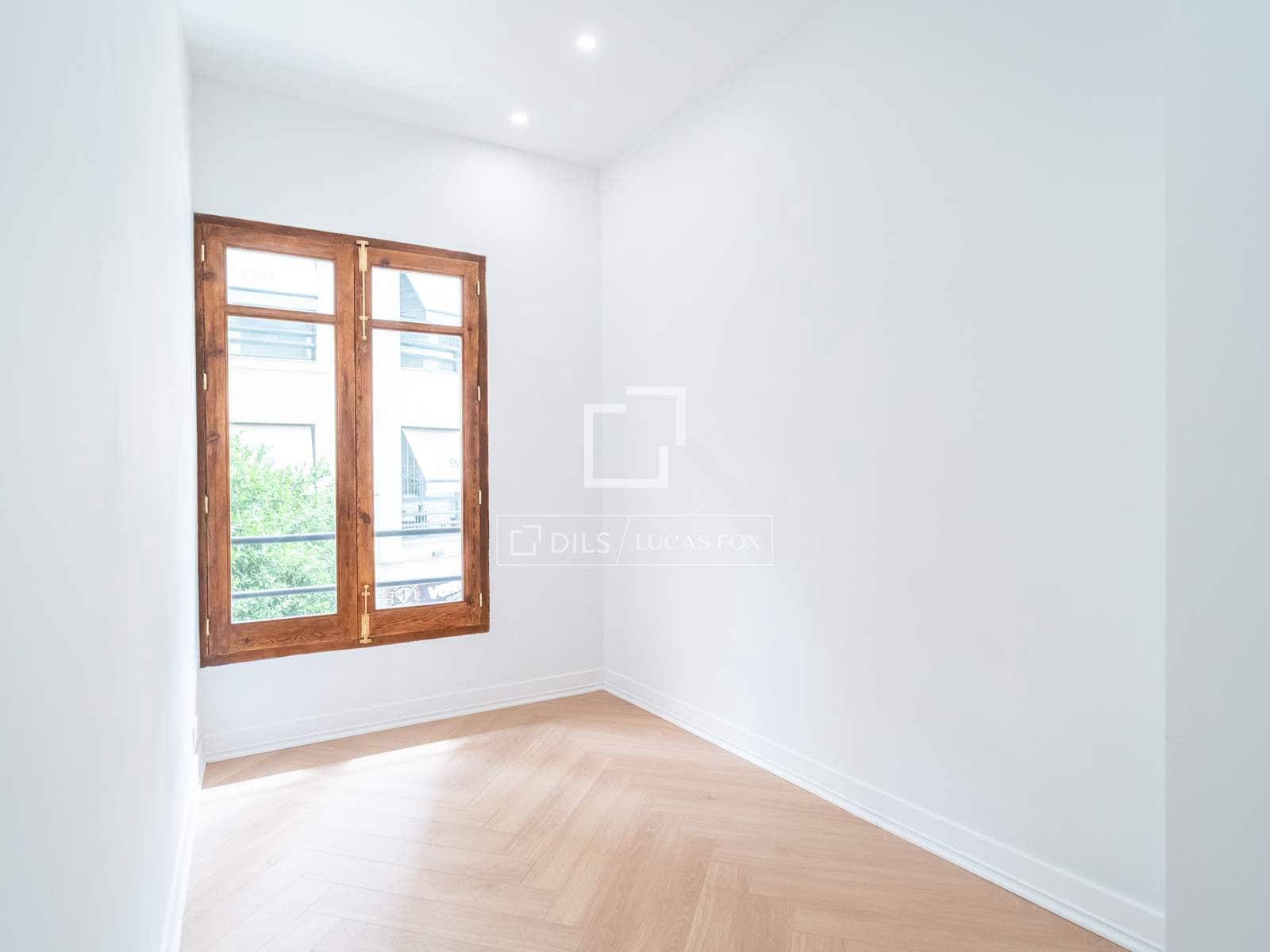 Apartamento de 4 habitaciones en València ciudad en venta - 750.000 € (Ref: 9972236)