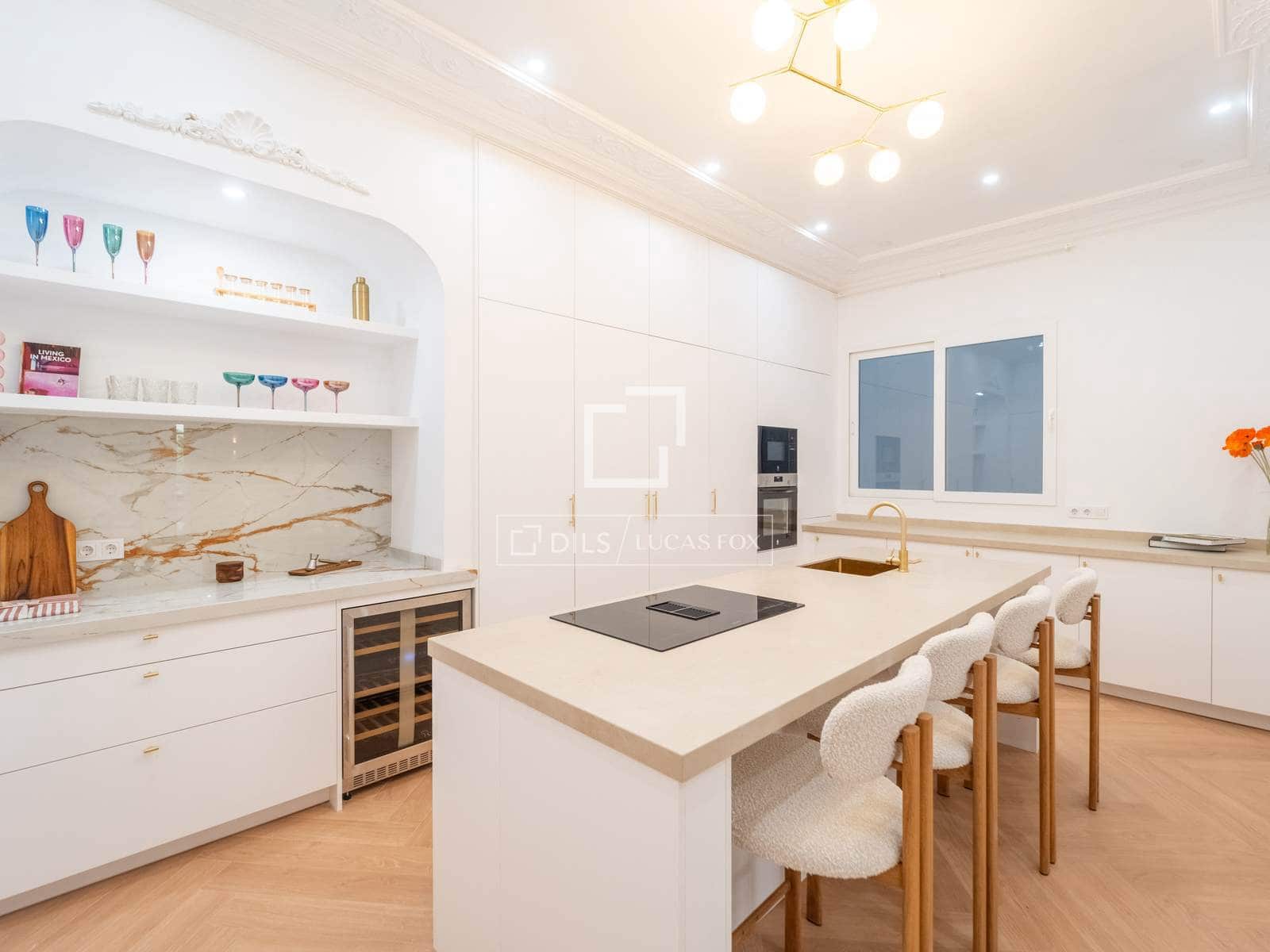 Apartamento de 4 habitaciones en València ciudad en venta - 750.000 € (Ref: 9972236)
