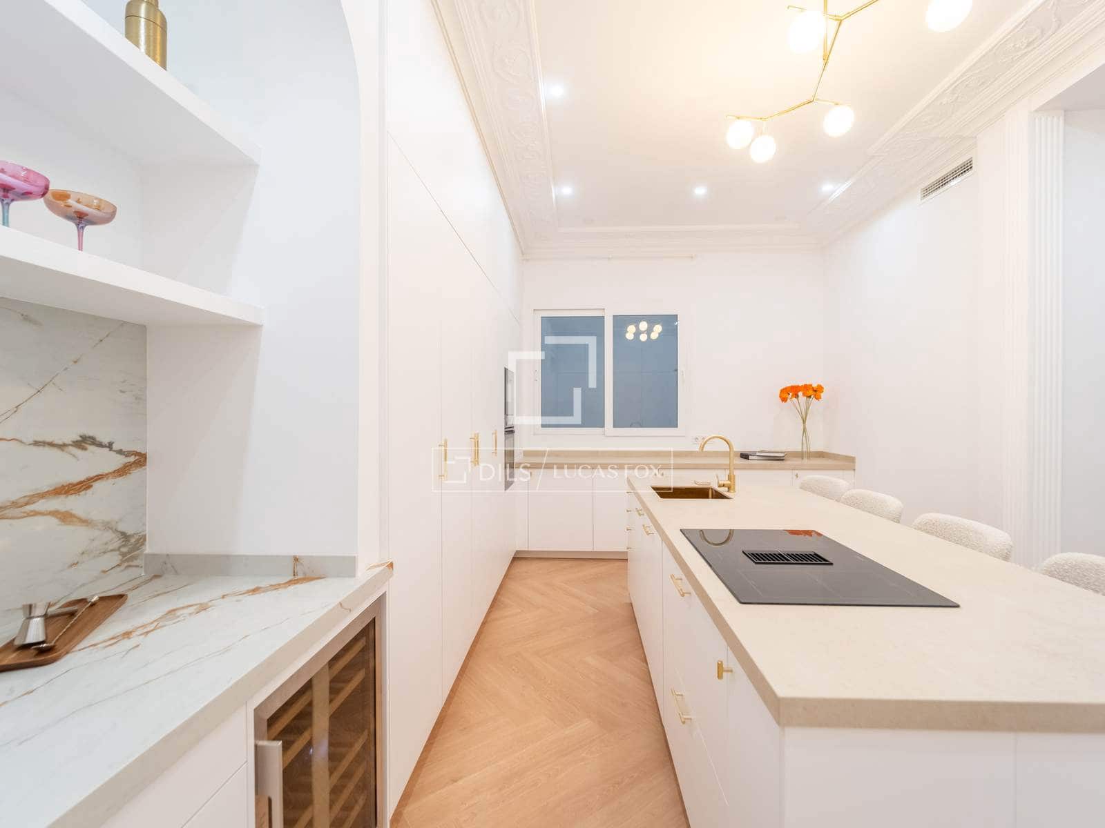 Apartamento de 4 habitaciones en València ciudad en venta - 750.000 € (Ref: 9972236)
