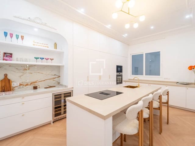 4 soveværelse Lejlighed til salg i Valencia by - € 750.000 (Ref: 9972236)