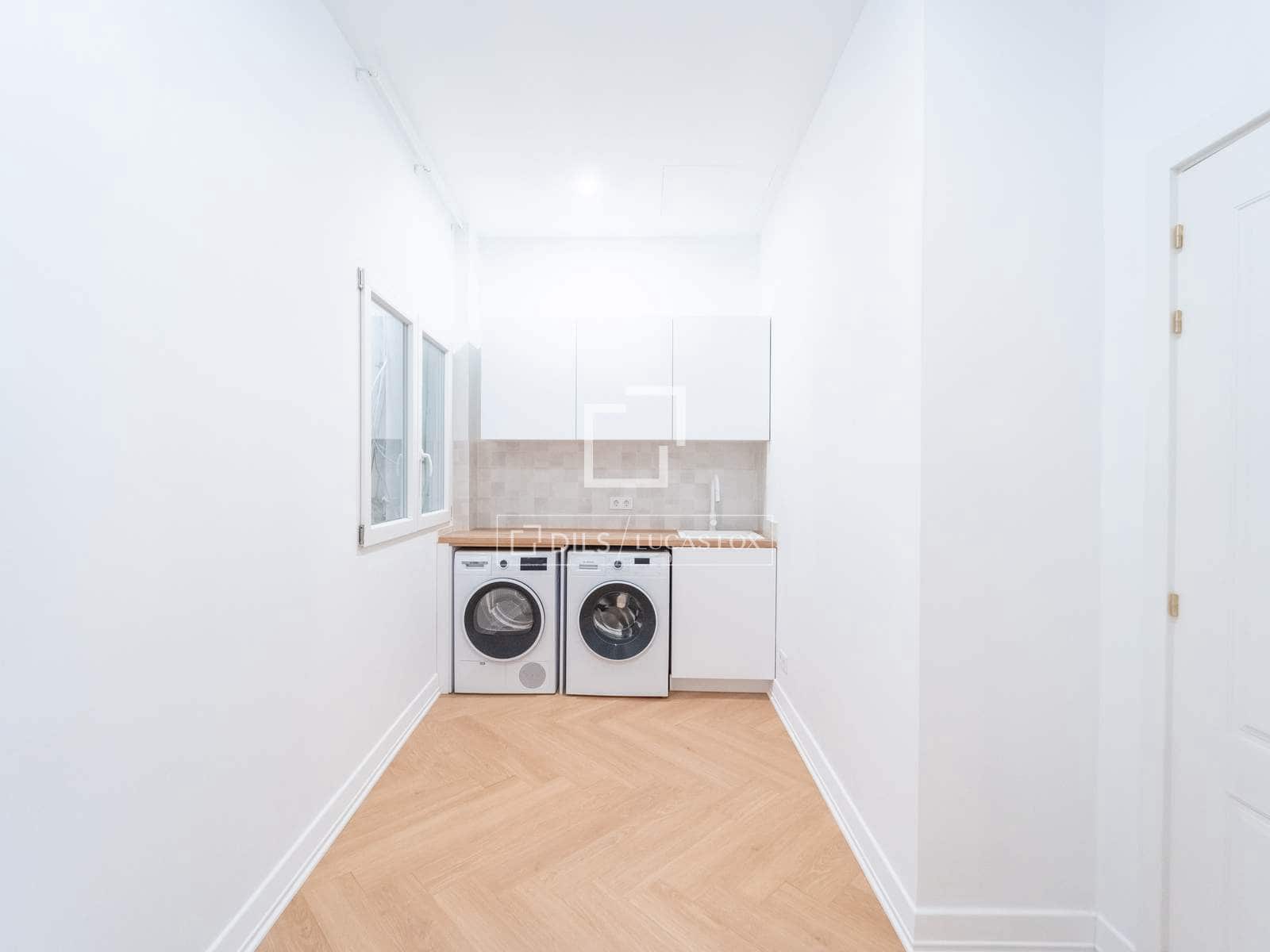 Apartamento de 4 habitaciones en València ciudad en venta - 750.000 € (Ref: 9972236)