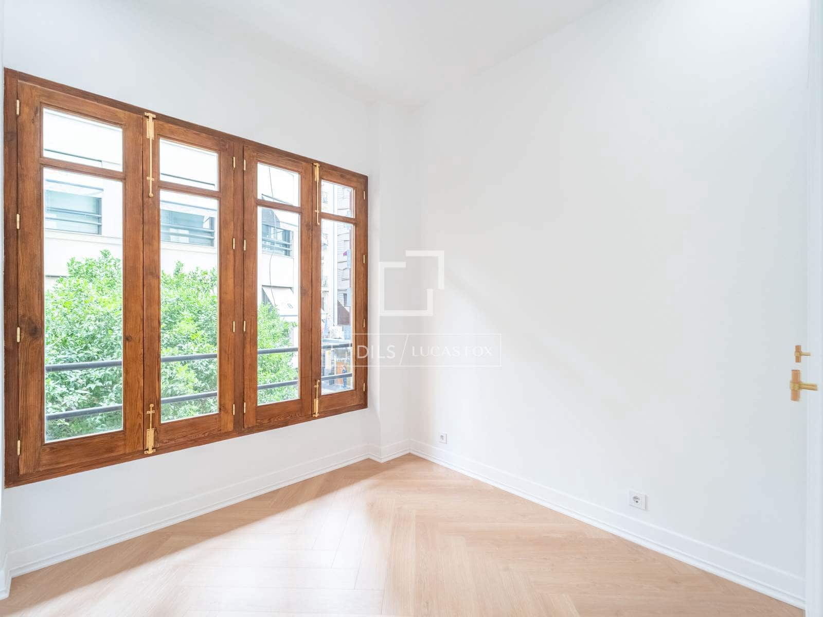 Apartamento de 4 habitaciones en València ciudad en venta - 750.000 € (Ref: 9972236)